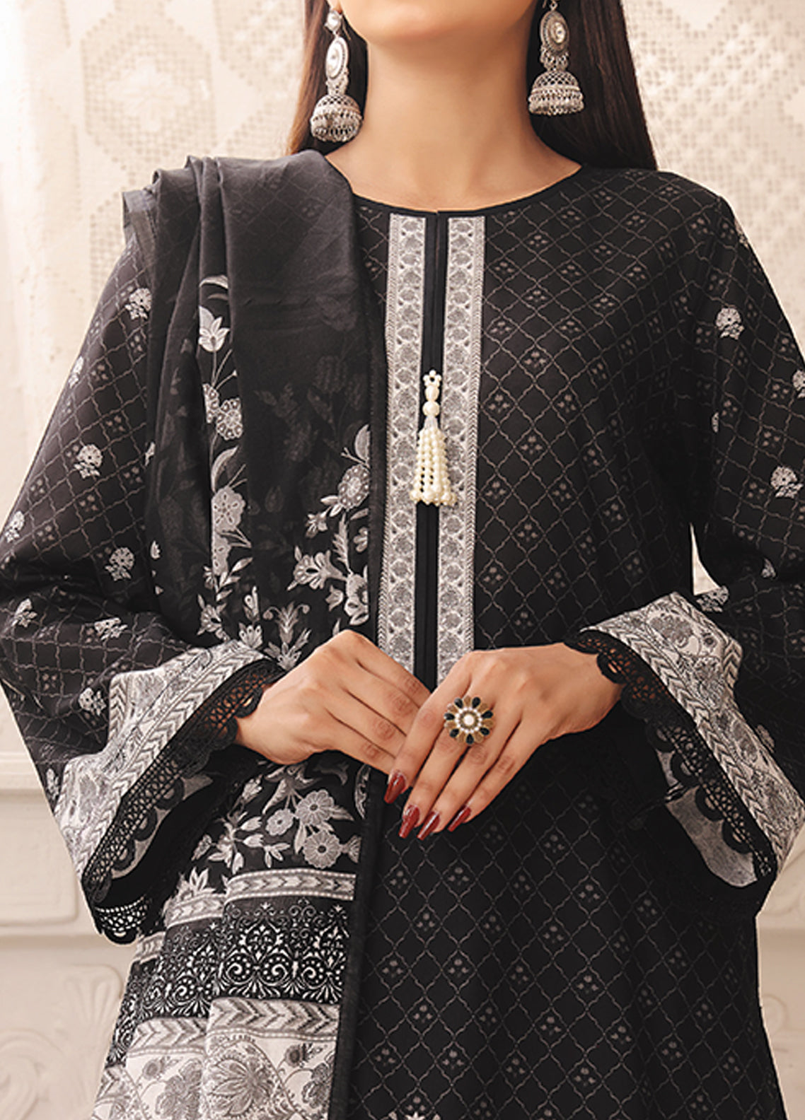 Misri By VS Textile Printed Lawn Unstitched 3 Piece Suit - 18 Misri By VS Textile Printed Lawn Unstitched 3 Piece Suit - 18