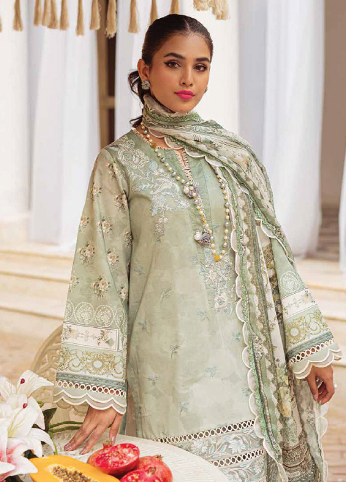D#6A Zarqash Tresor Luxe Emb Lawn Collection 323 D#6A Zarqash Tresor Luxe Emb Lawn Collection 323