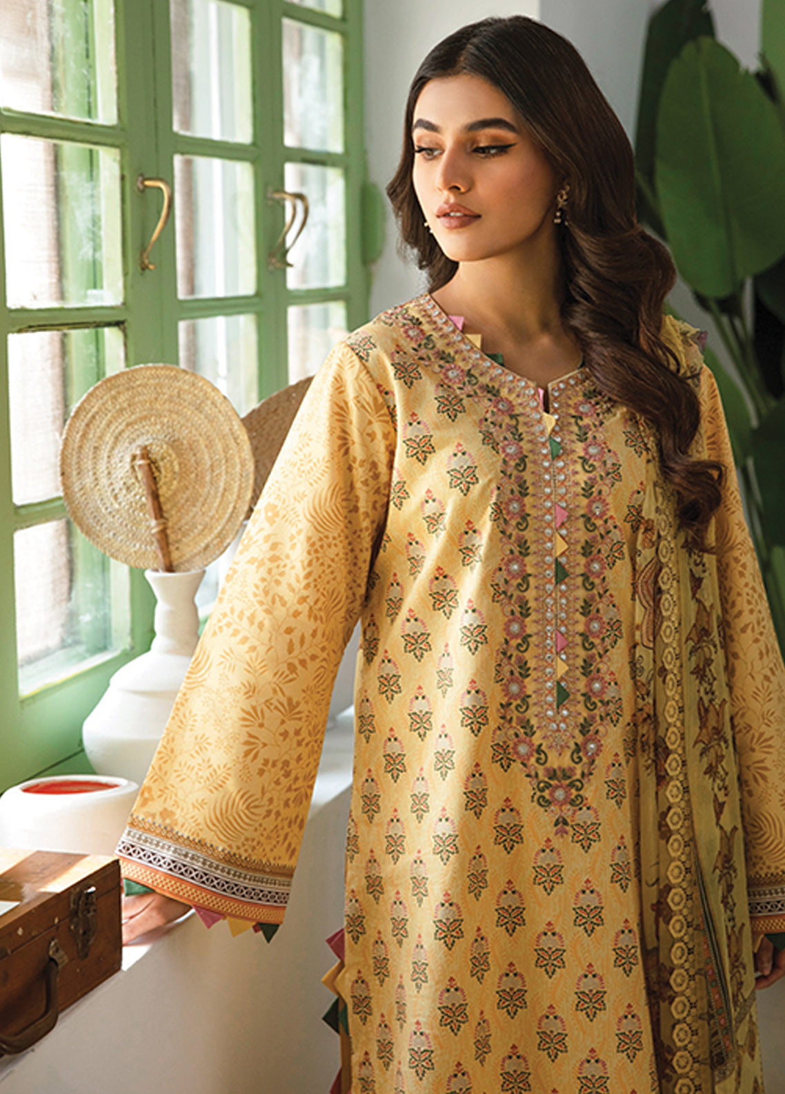 Afsaneh By Aabyaan Embroidered Lawn Unstitched 3 Piece Suit - 05 Afsaneh By Aabyaan Embroidered Lawn Unstitched 3 Piece Suit - 05