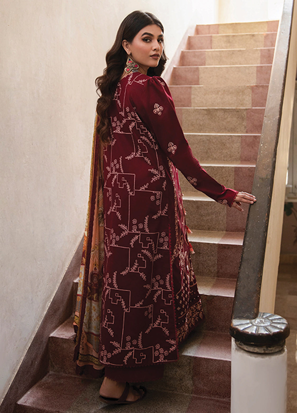 Afsaneh By Aabyaan Embroidered Lawn Unstitched 3 Piece Suit - 04 Afsaneh By Aabyaan Embroidered Lawn Unstitched 3 Piece Suit - 04