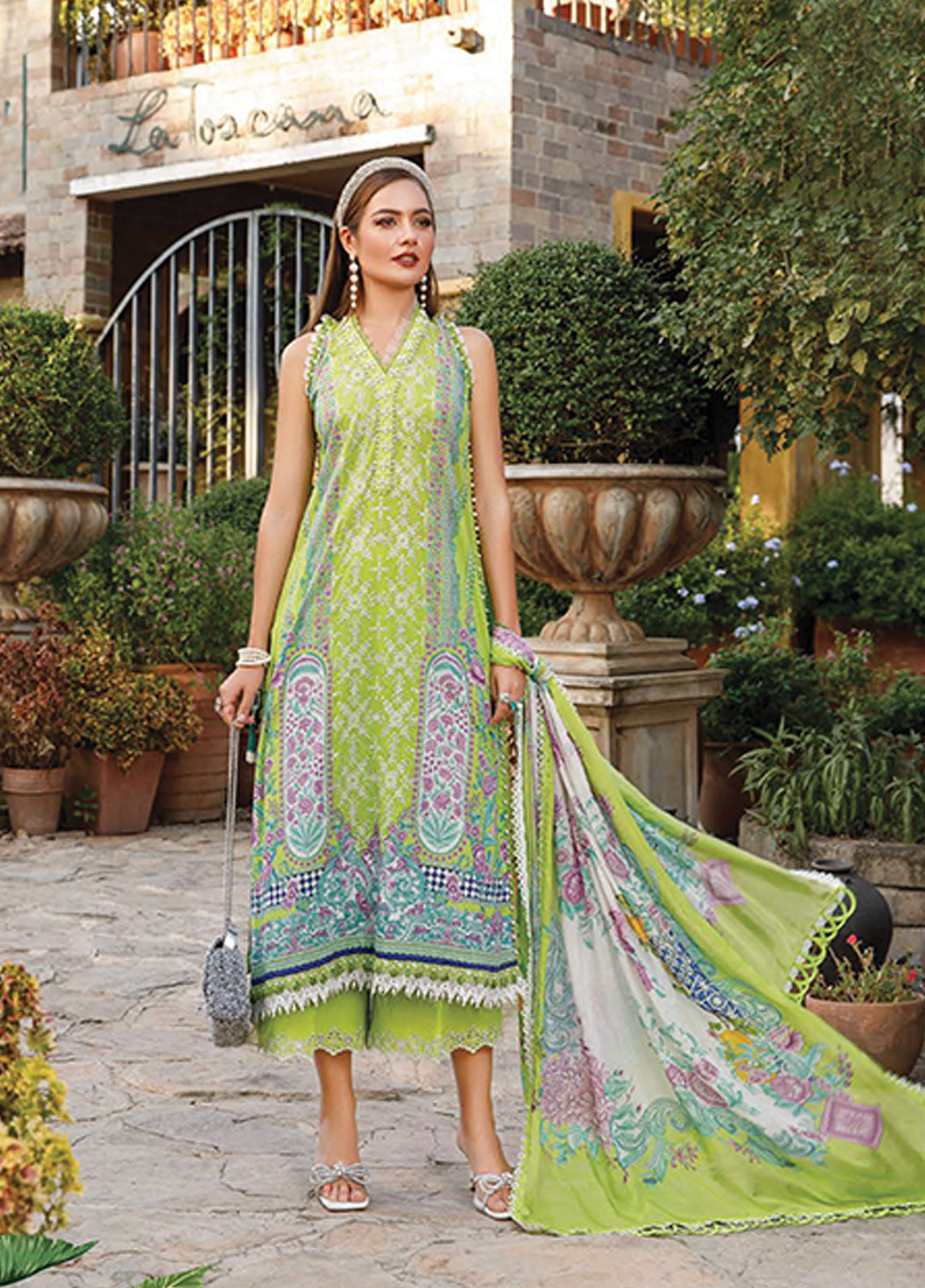 D#1705A Maria B M Print Emb Lawn Collection 223 D#1705A Maria B M Print Emb Lawn Collection 223