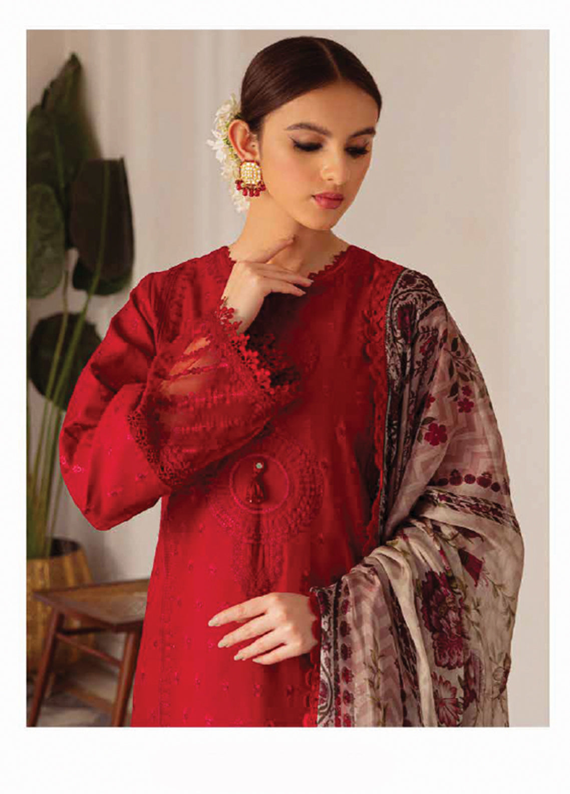 D#10A Zarqash Tresor Luxe Emb Lawn Collection 323 D#10A Zarqash Tresor Luxe Emb Lawn Collection 323