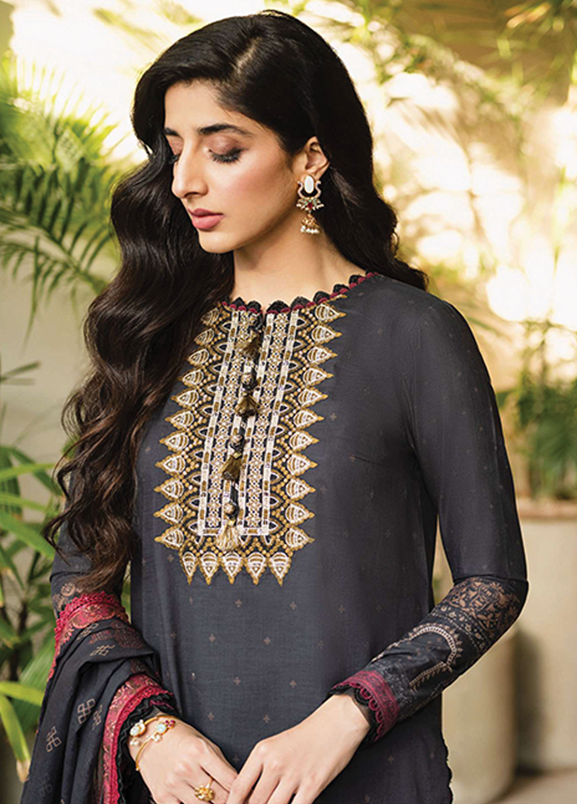 D#32 Asim Jofa Rania Emb Collection 223 D#32 Asim Jofa Rania Emb Collection 223