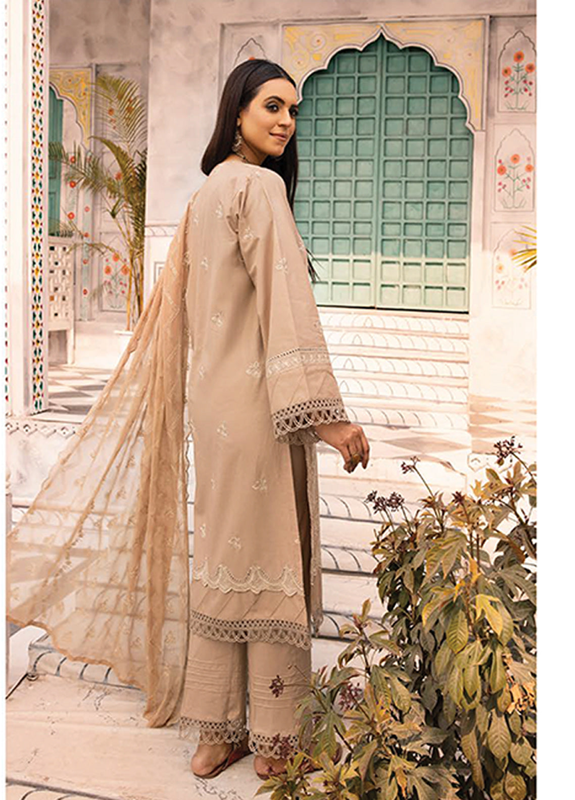 Azure By Aalaya Embroidered Lawn Unstitched 3 Piece Suit - 09 Azure By Aalaya Embroidered Lawn Unstitched 3 Piece Suit - 09