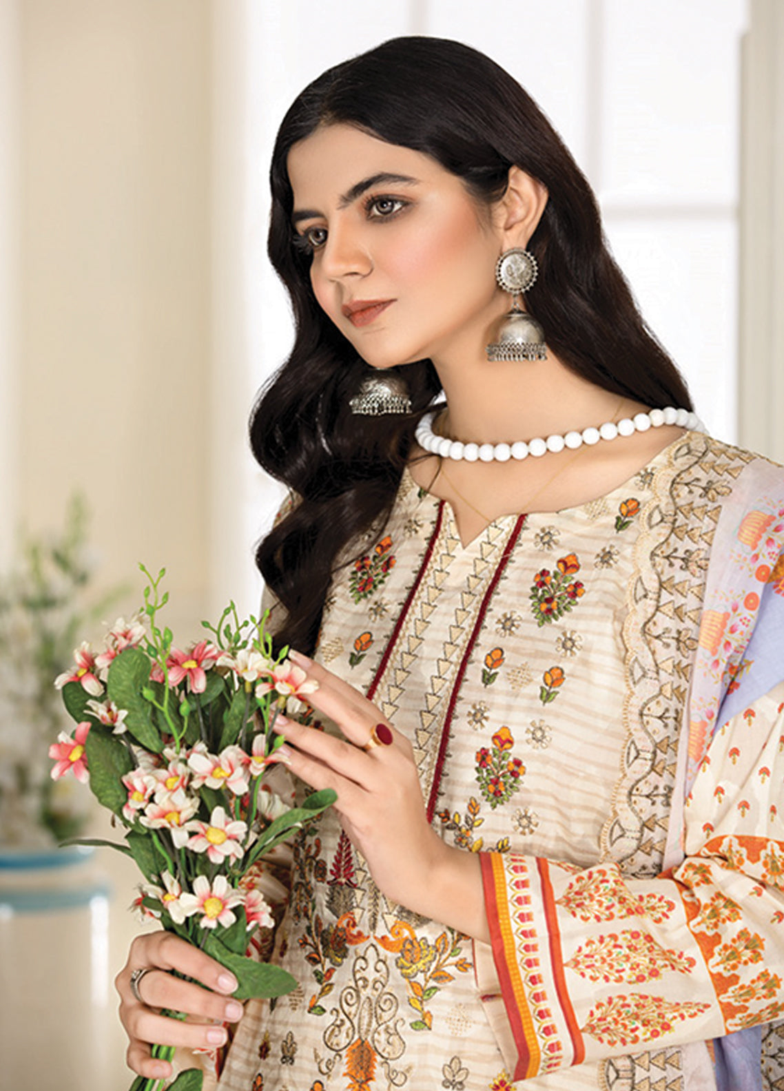 Riwaj By Afreen Embroidered Lawn Unstitched 3 Piece Suit - 11 Riwaj By Afreen Embroidered Lawn Unstitched 3 Piece Suit - 11