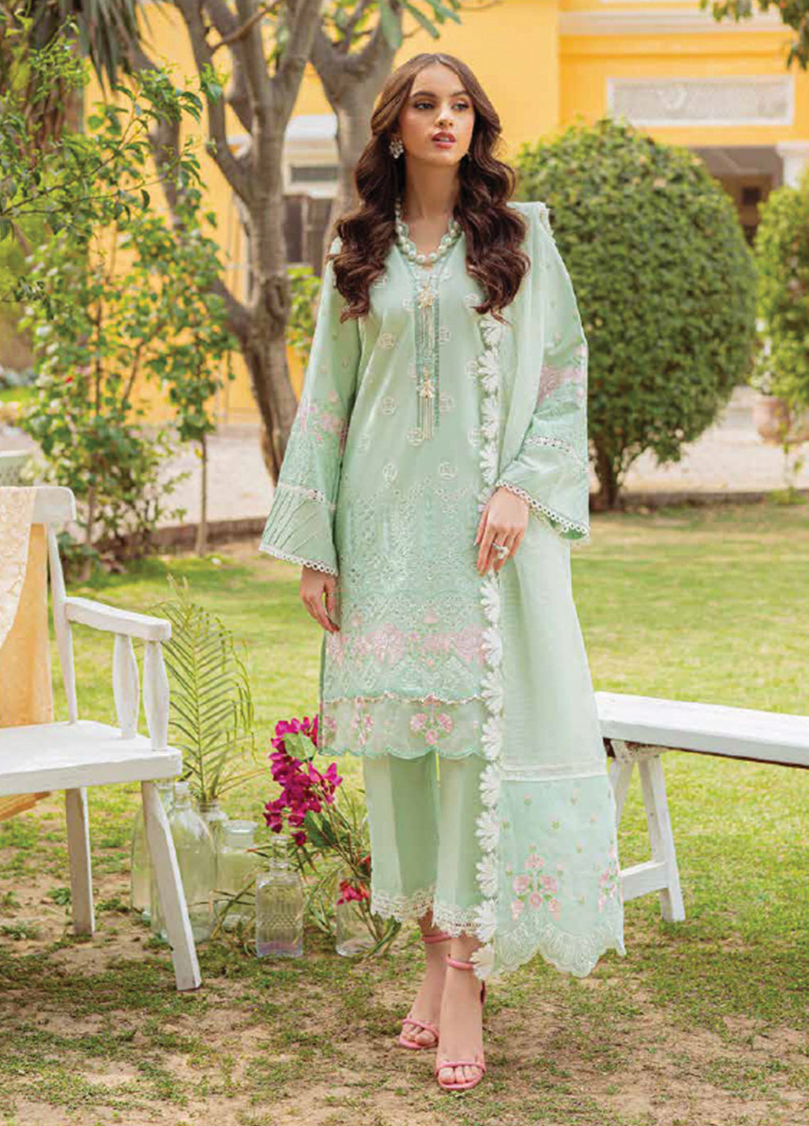D#12B Zarqash Tresor Luxe Emb Lawn Collection 323 D#12B Zarqash Tresor Luxe Emb Lawn Collection 323
