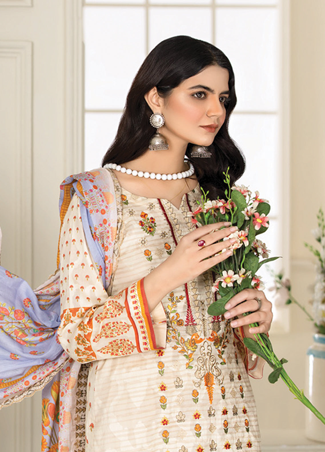 Riwaj By Afreen Embroidered Lawn Unstitched 3 Piece Suit - 11 Riwaj By Afreen Embroidered Lawn Unstitched 3 Piece Suit - 11