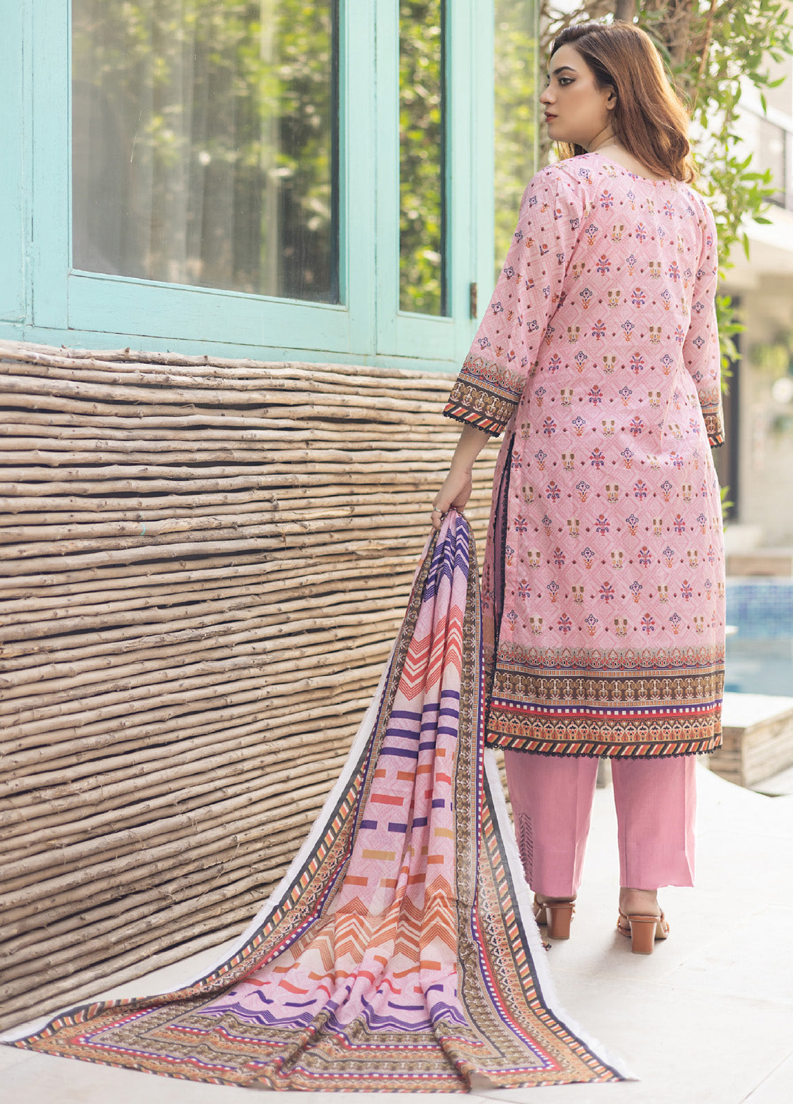 Bareera By MTF Printed Lawn Unstitched 3 Piece Suit - MTF24BL 02 Bareera By MTF Printed Lawn Unstitched 3 Piece Suit - MTF24BL 02