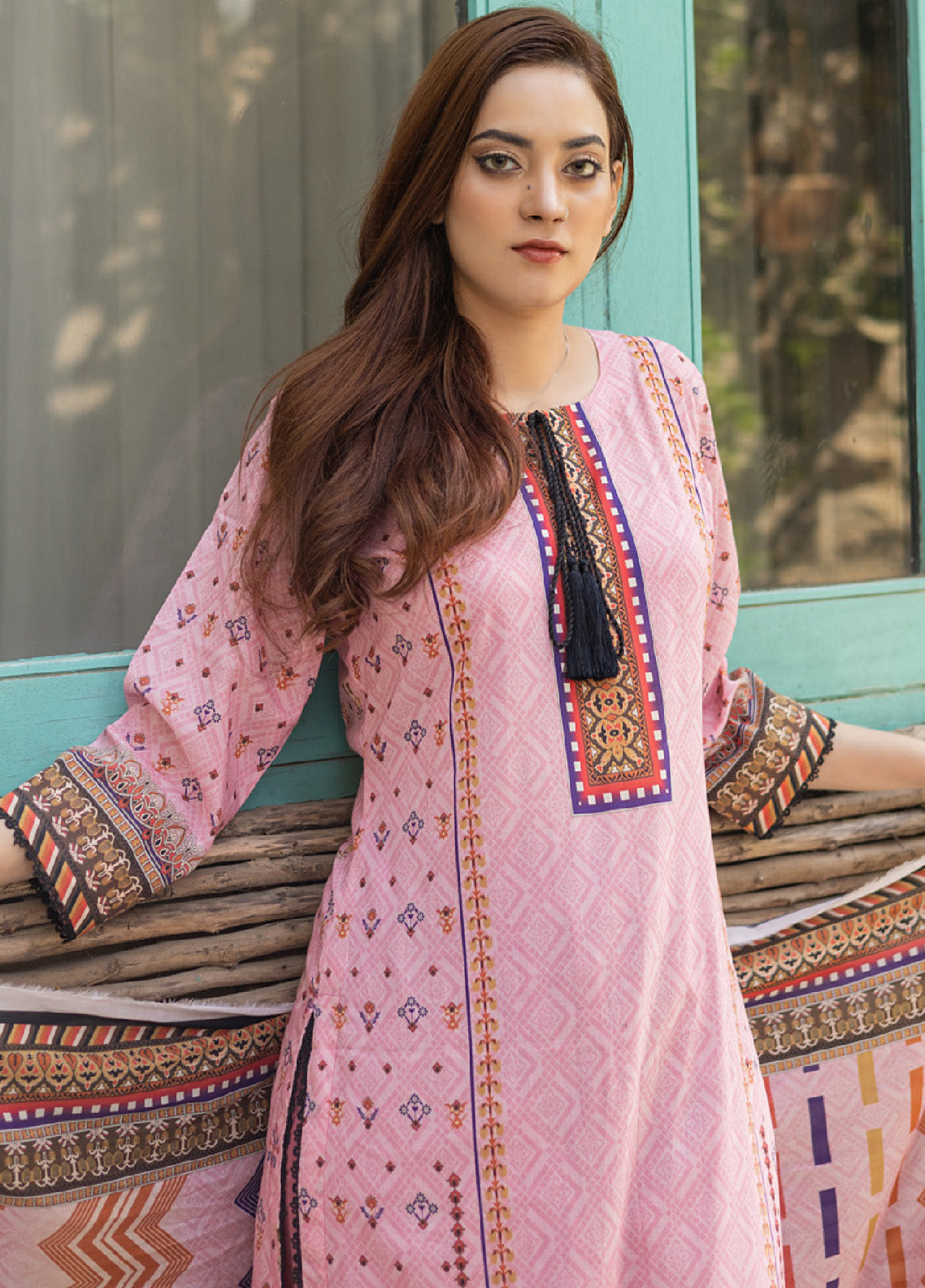 Bareera By MTF Printed Lawn Unstitched 3 Piece Suit - MTF24BL 02 Bareera By MTF Printed Lawn Unstitched 3 Piece Suit - MTF24BL 02