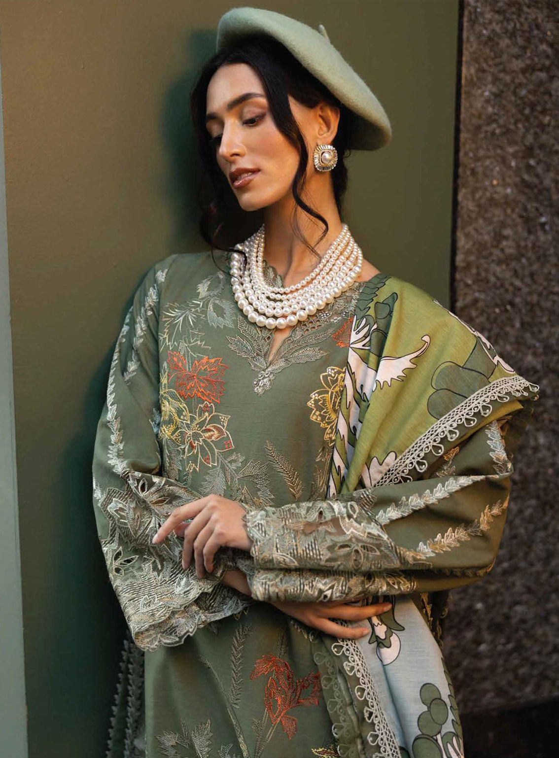 Broadway Showtime By Mushq Embroidered Khaddar Unstitched 3 Piece Suit - 8 CHELSEA CHARM Broadway Showtime By Mushq Embroidered Khaddar Unstitched 3 Piece Suit - 8 CHELSEA CHARM