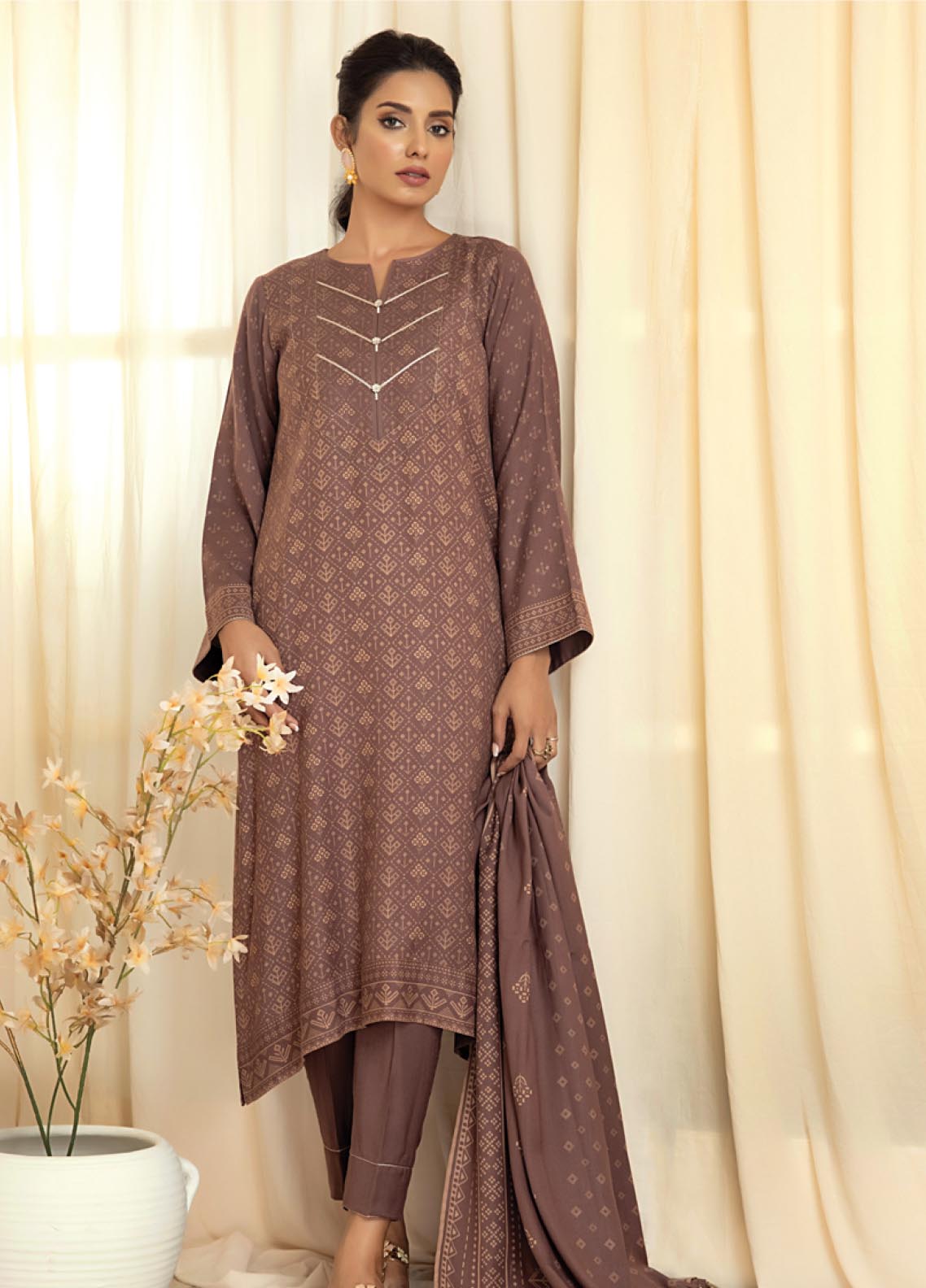 D#1002C LSM Lakhany Cashmi Vool Printed Collection 1022 V-1 D#1002C LSM Lakhany Cashmi Vool Printed Collection 1022 V-1