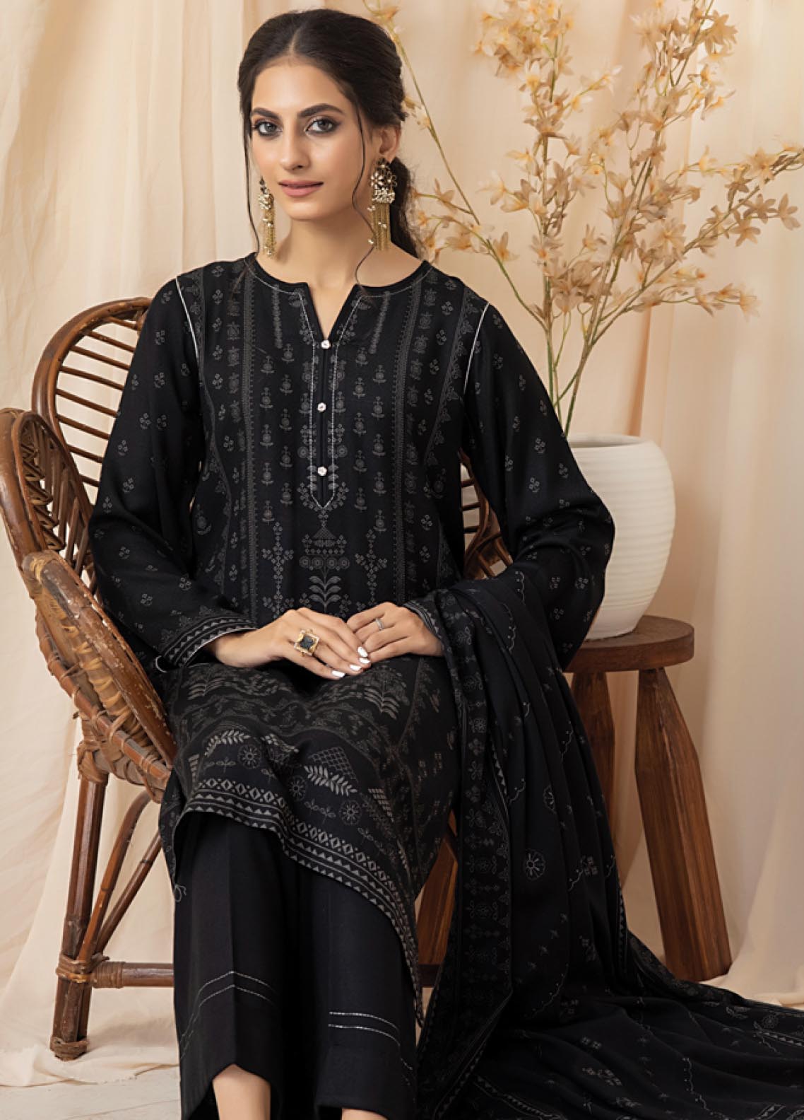 D#1003C LSM Lakhany Cashmi Vool Printed Collection 1022 V-1 D#1003C LSM Lakhany Cashmi Vool Printed Collection 1022 V-1