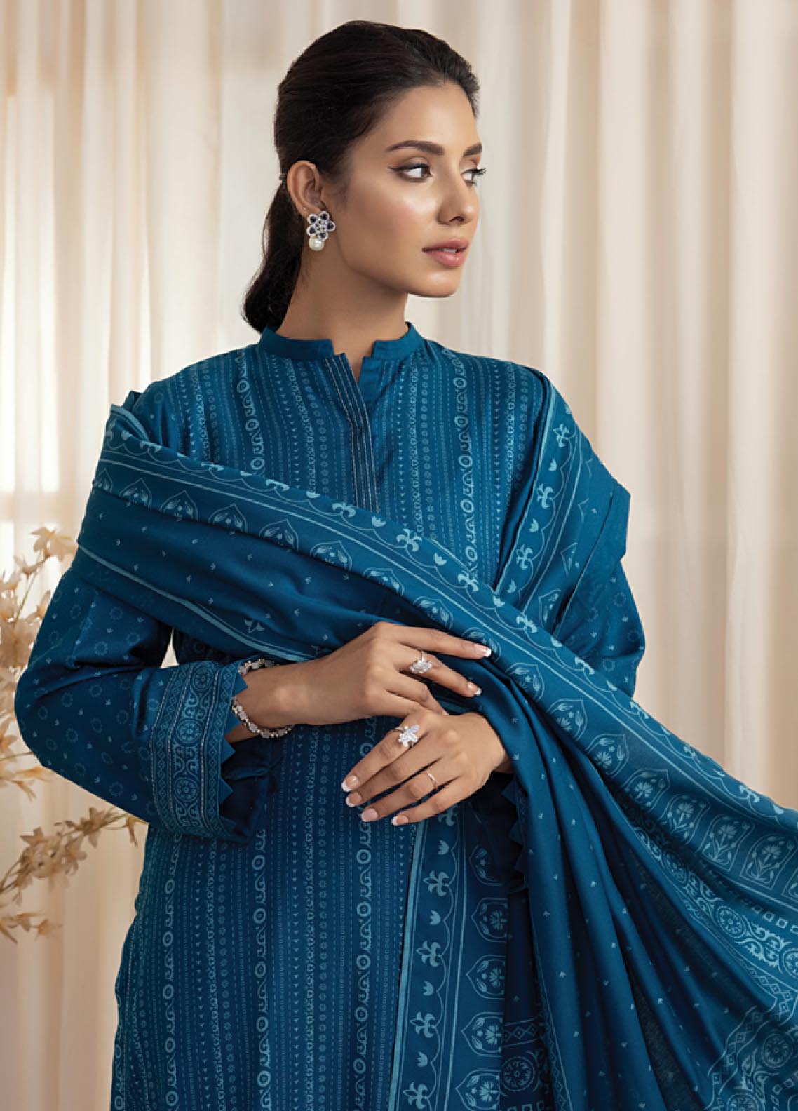 D#1007B LSM Lakhany Cashmi Vool Printed Collection 1022 V-1 D#1007B LSM Lakhany Cashmi Vool Printed Collection 1022 V-1