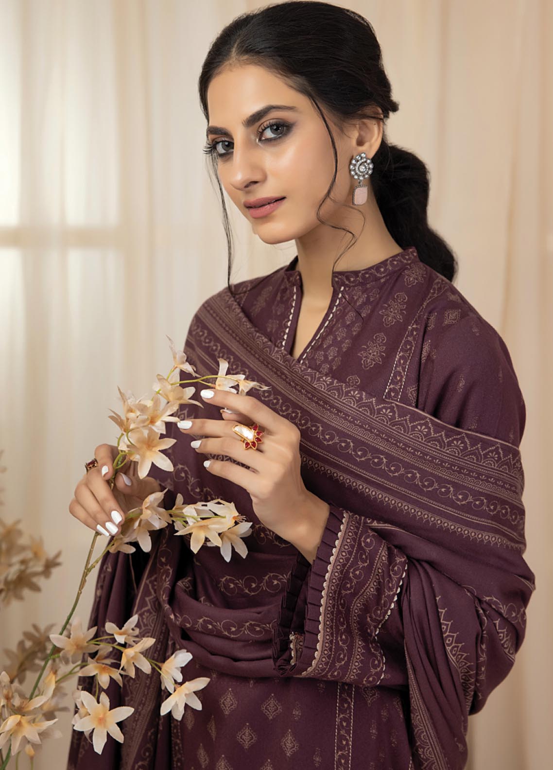 D#1008A LSM Lakhany Cashmi Vool Printed Collection 1022 V-1 D#1008A LSM Lakhany Cashmi Vool Printed Collection 1022 V-1