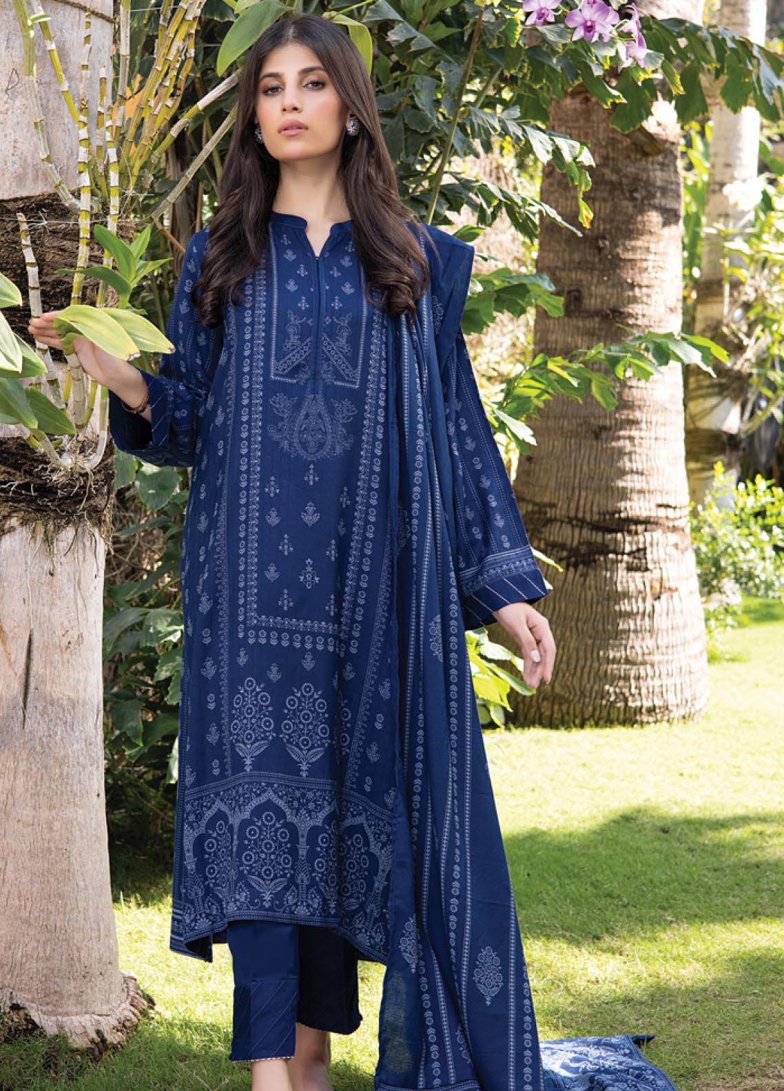 D#1009A LSM Lakhany Cashmi Vool Printed Collection 1122 V-2 D#1009A LSM Lakhany Cashmi Vool Printed Collection 1122 V-2