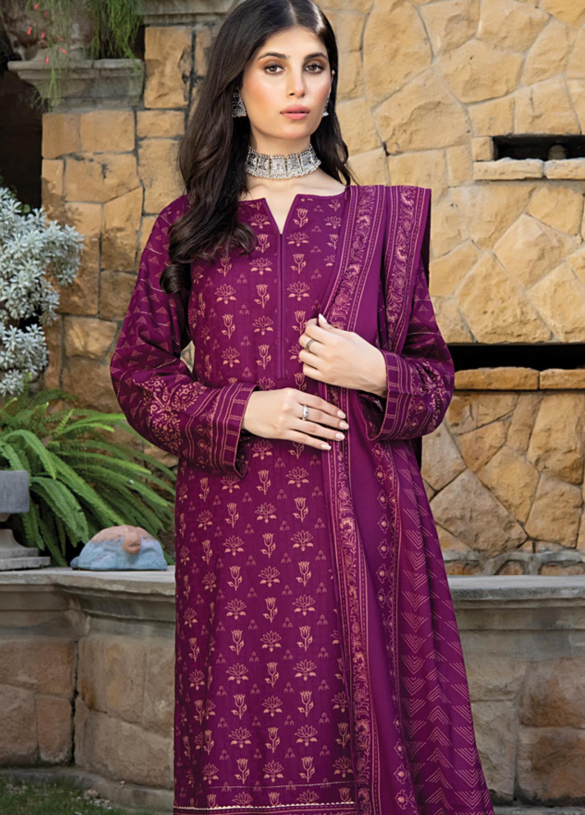 D#1013A LSM Lakhany Cashmi Vool Printed Collection 1122 V-2 D#1013A LSM Lakhany Cashmi Vool Printed Collection 1122 V-2