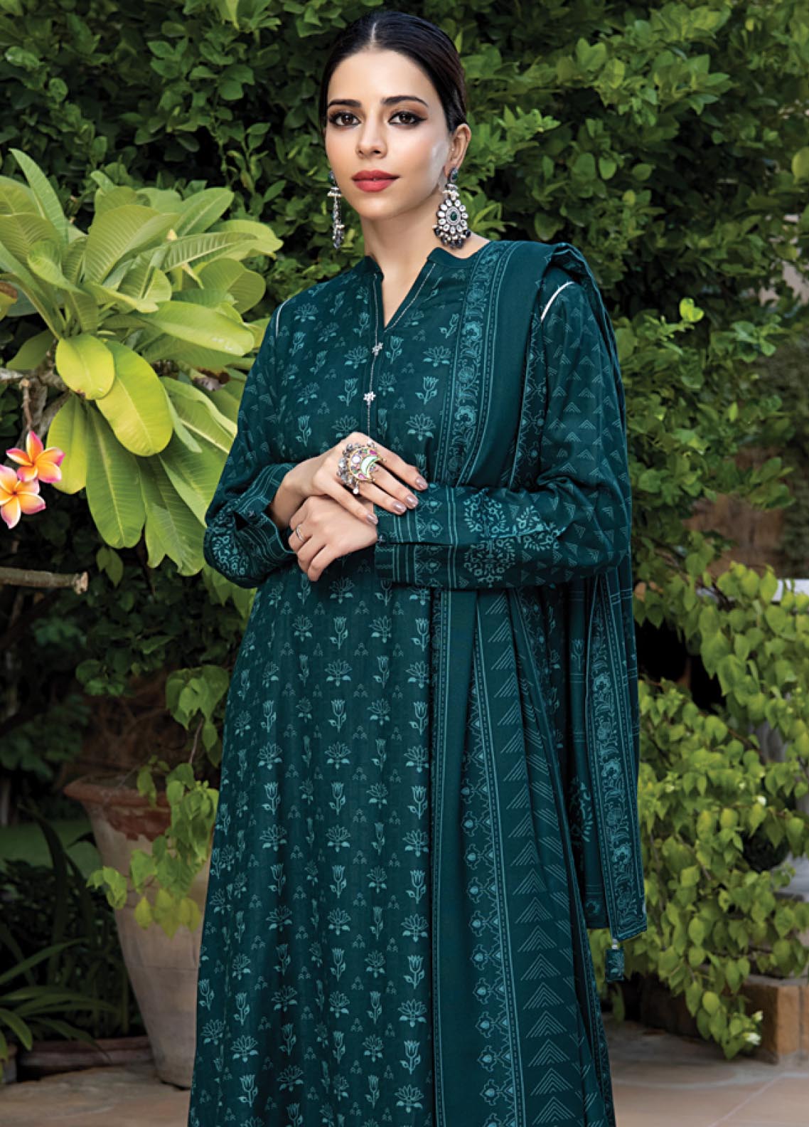 D#1013B LSM Lakhany Cashmi Vool Printed Collection 1122 V-2 D#1013B LSM Lakhany Cashmi Vool Printed Collection 1122 V-2