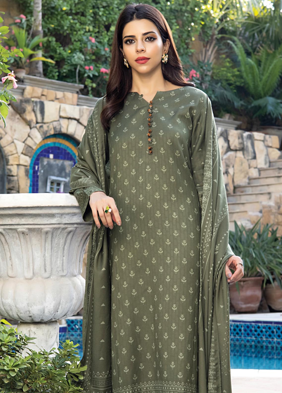 D#1015B LSM Lakhany Cashmi Vool Printed Collection 1122 V-2 D#1015B LSM Lakhany Cashmi Vool Printed Collection 1122 V-2