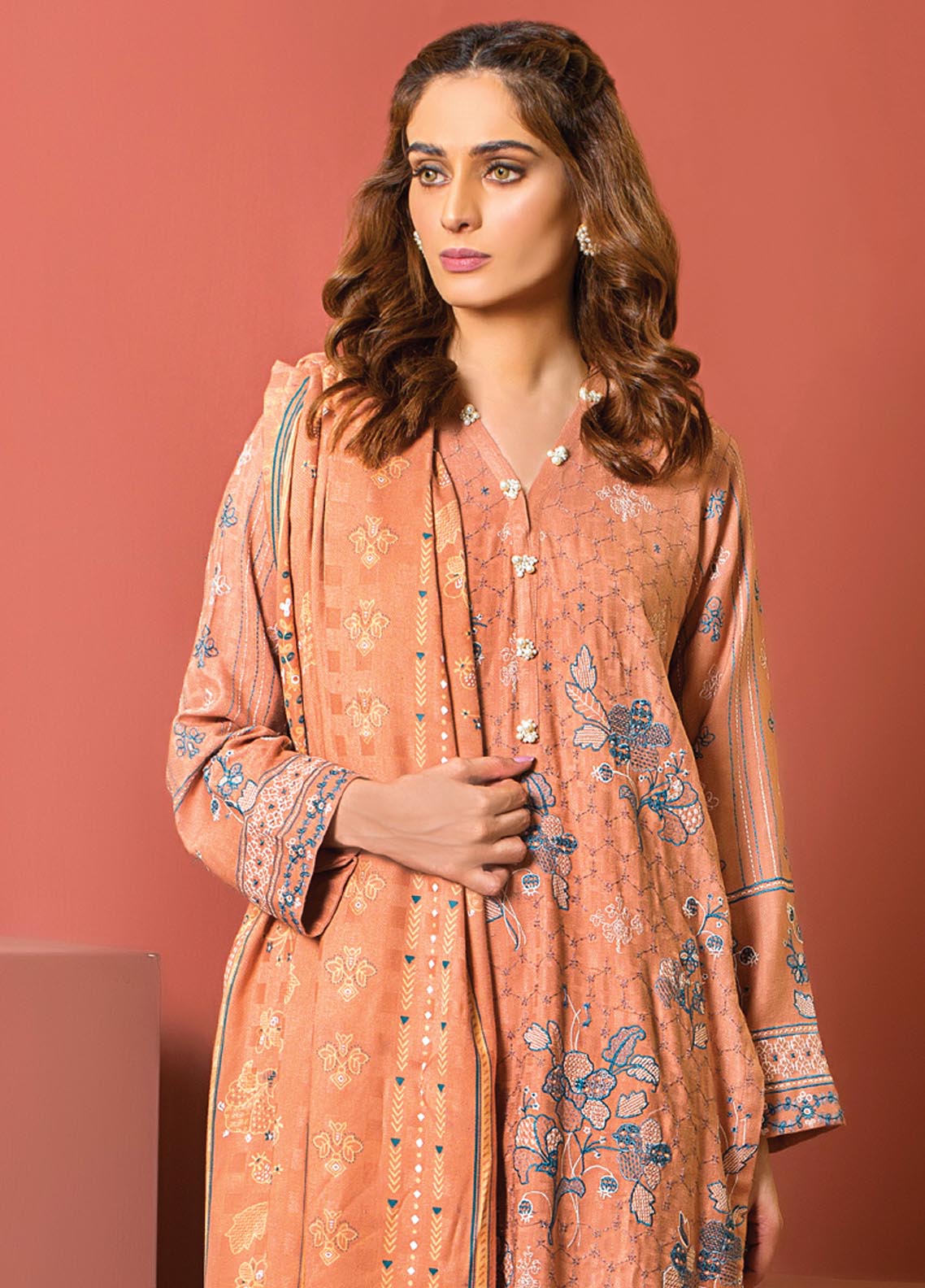 D#364 LSM Lakhany Cashmi Vool Emb Collection 1022 D#364 LSM Lakhany Cashmi Vool Emb Collection 1022