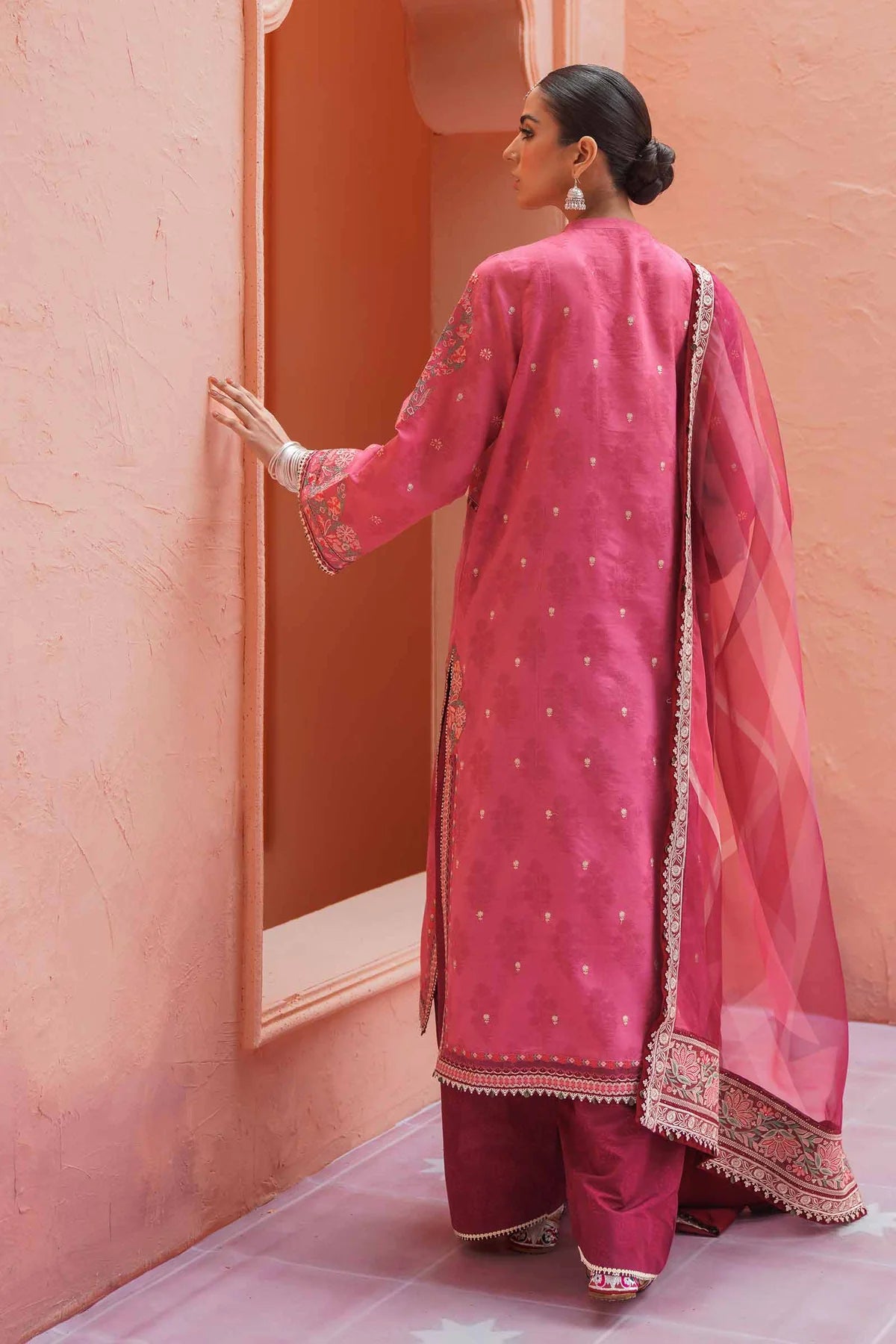 D#14A Zara Shahjahan Emb Lawn Collection 323 D#14A Zara Shahjahan Emb Lawn Collection 323