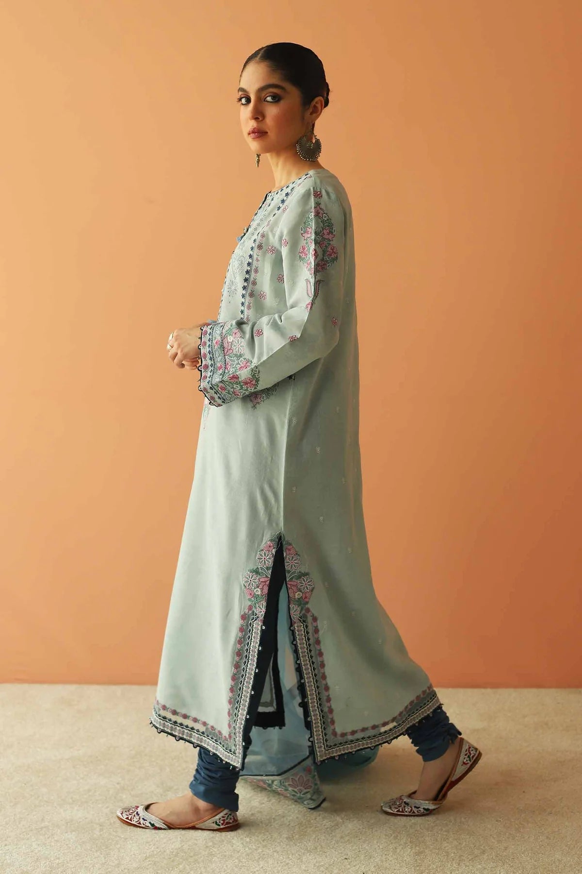 D#14B Zara Shahjahan Emb Lawn Collection 323 D#14B Zara Shahjahan Emb Lawn Collection 323
