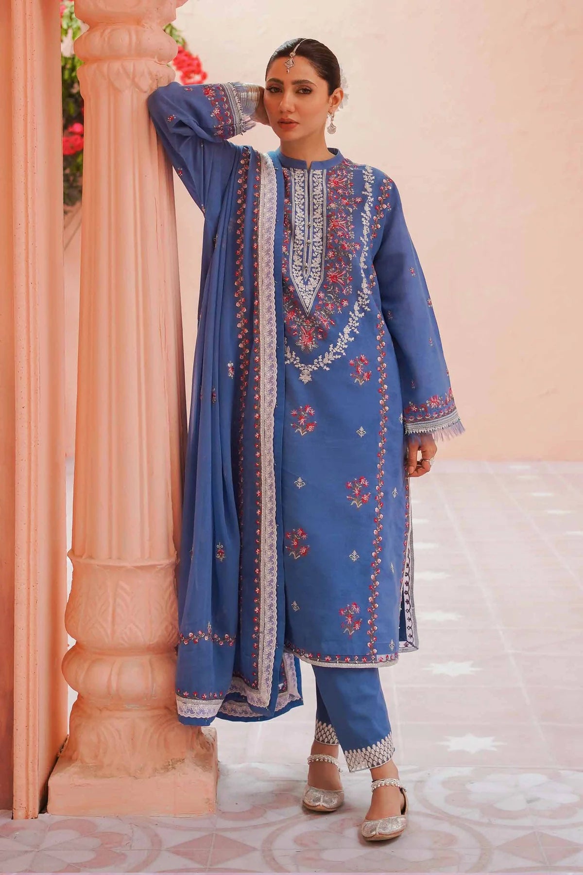 D#15A Zara Shahjahan Emb Lawn Collection 323 D#15A Zara Shahjahan Emb Lawn Collection 323