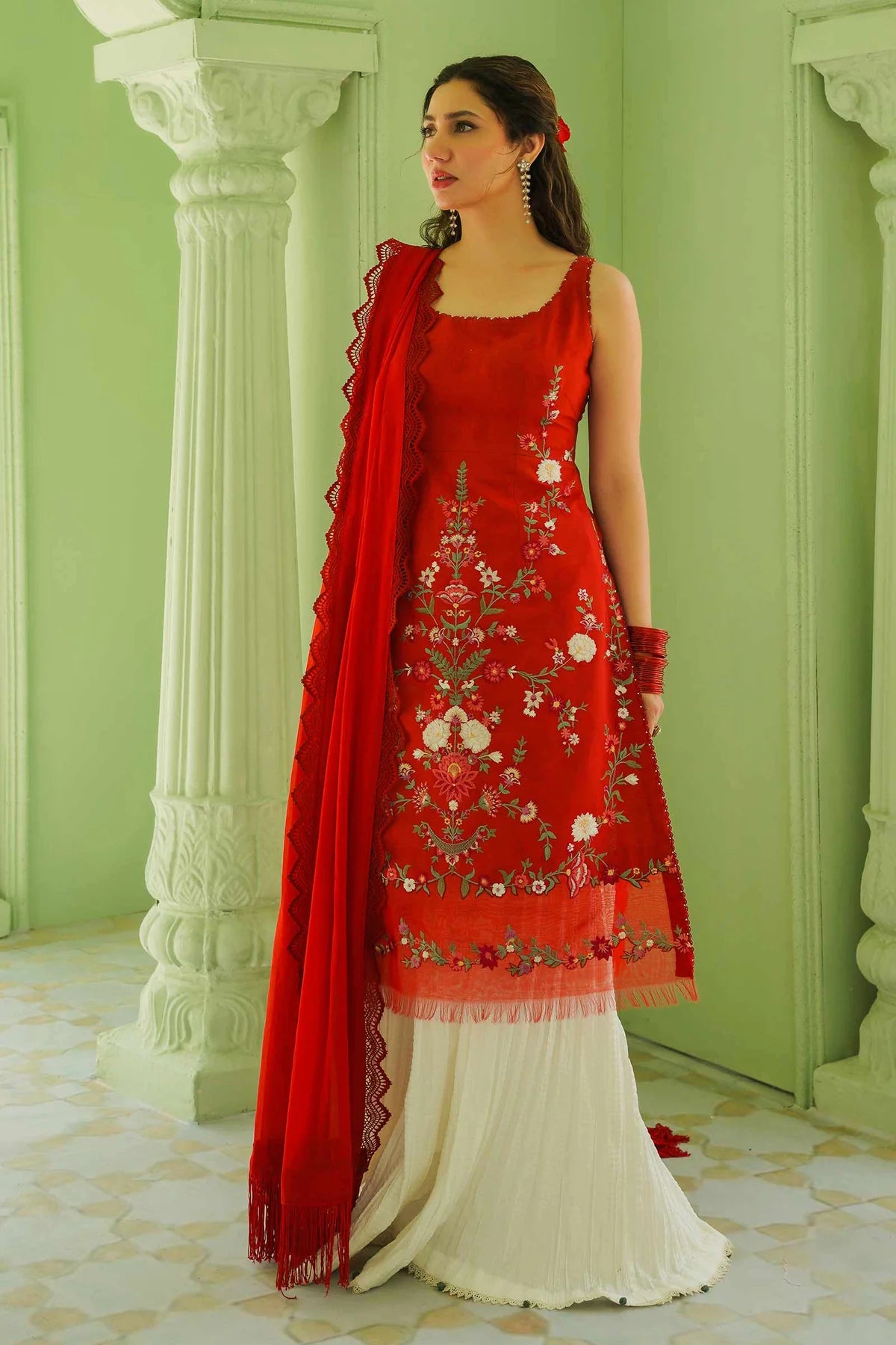 D#5A Zara Shahjahan Emb Lawn Collection 323 D#5A Zara Shahjahan Emb Lawn Collection 323