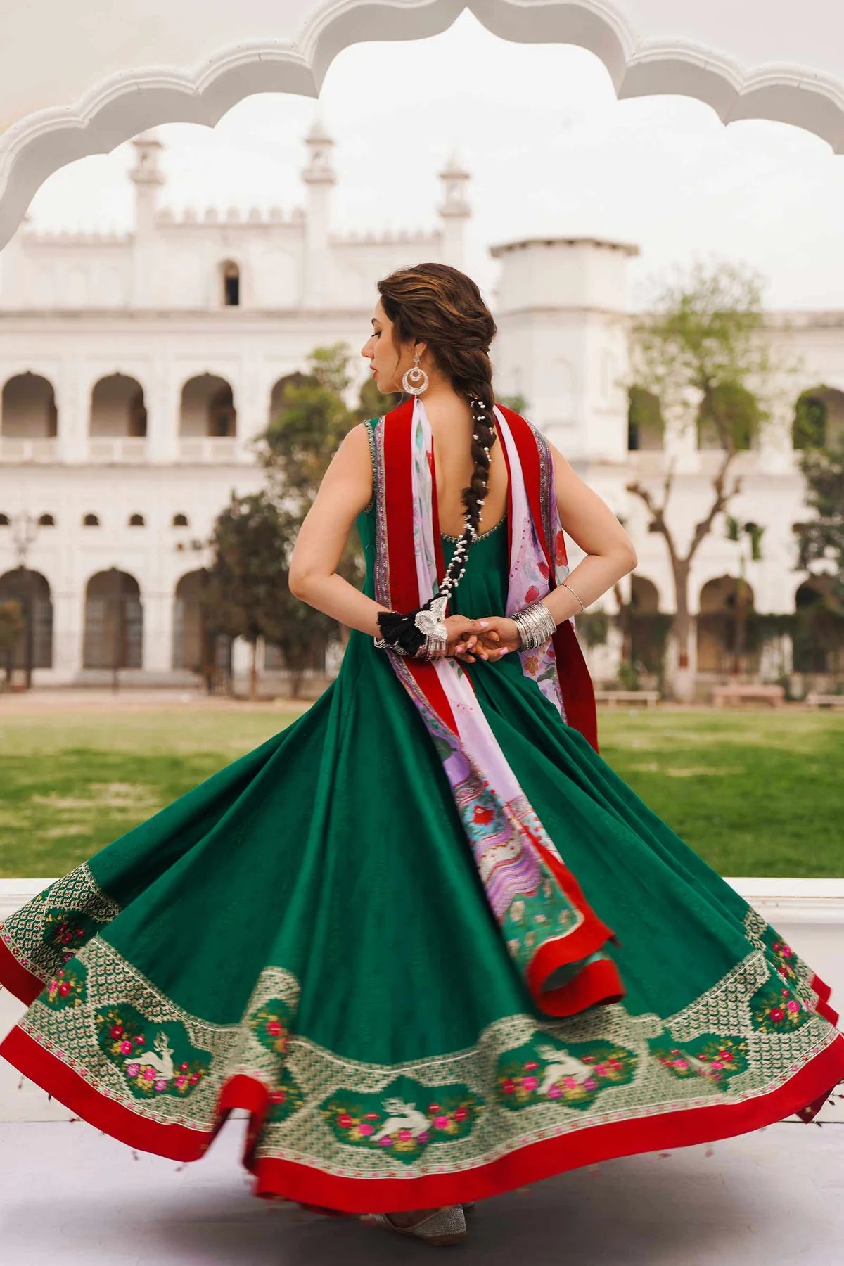 D#7B Zara Shahjahan Emb Lawn Collection 323 D#7B Zara Shahjahan Emb Lawn Collection 323