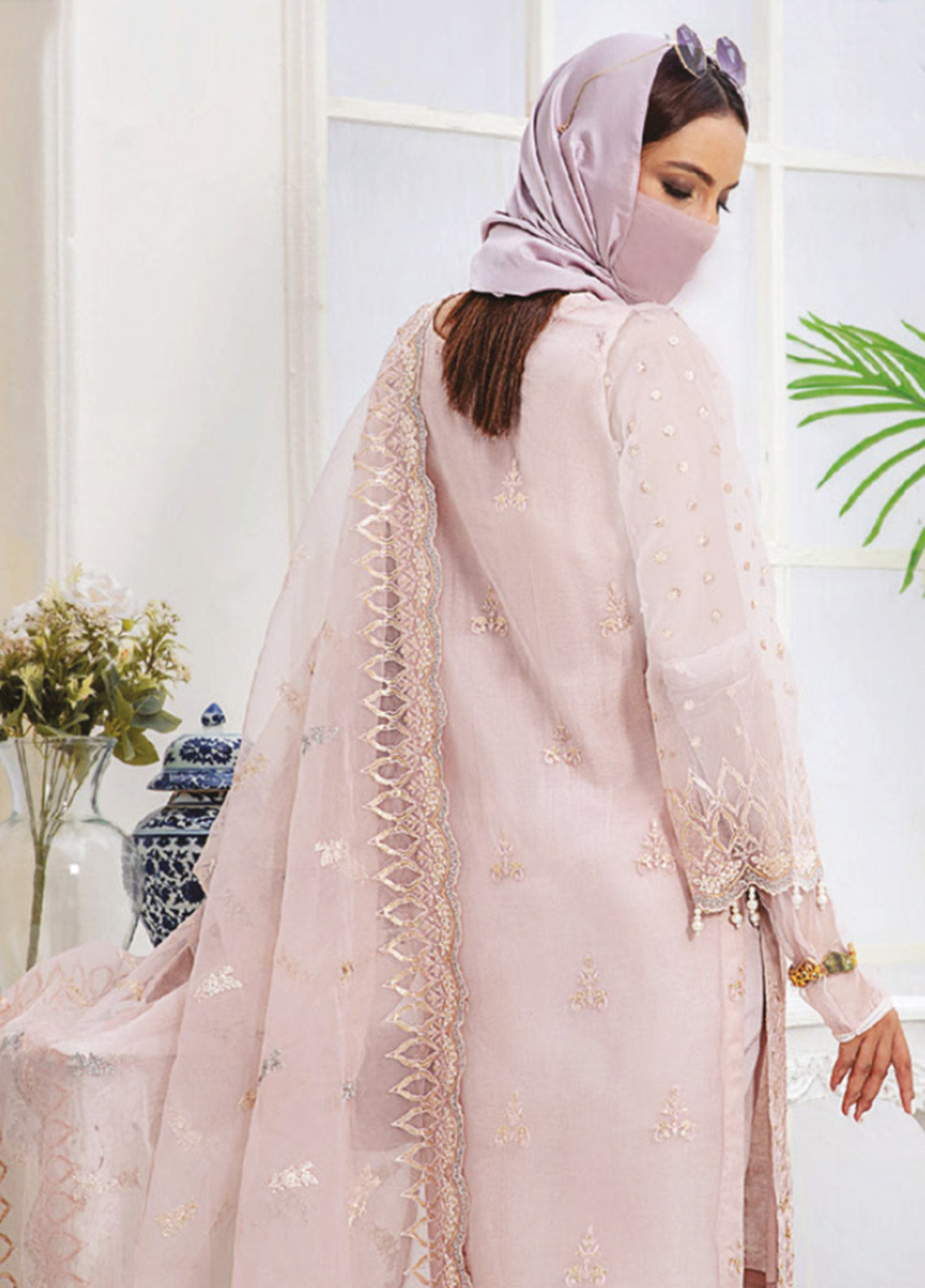 Hazel By Humdum Embroidered Organza Unstitched 3 Piece Suit - 05 Hazel By Humdum Embroidered Organza Unstitched 3 Piece Suit - 05