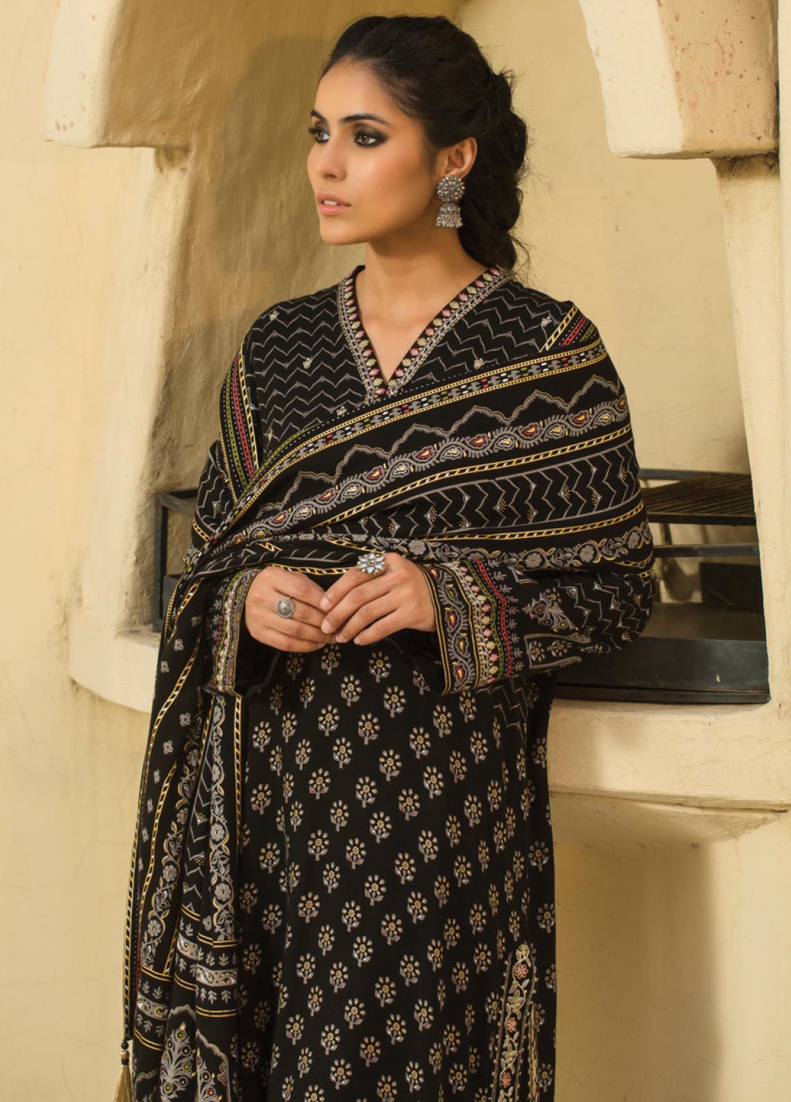 D#386 LSM Lakhany Dareechay Emb Collection 1122 D#386 LSM Lakhany Dareechay Emb Collection 1122