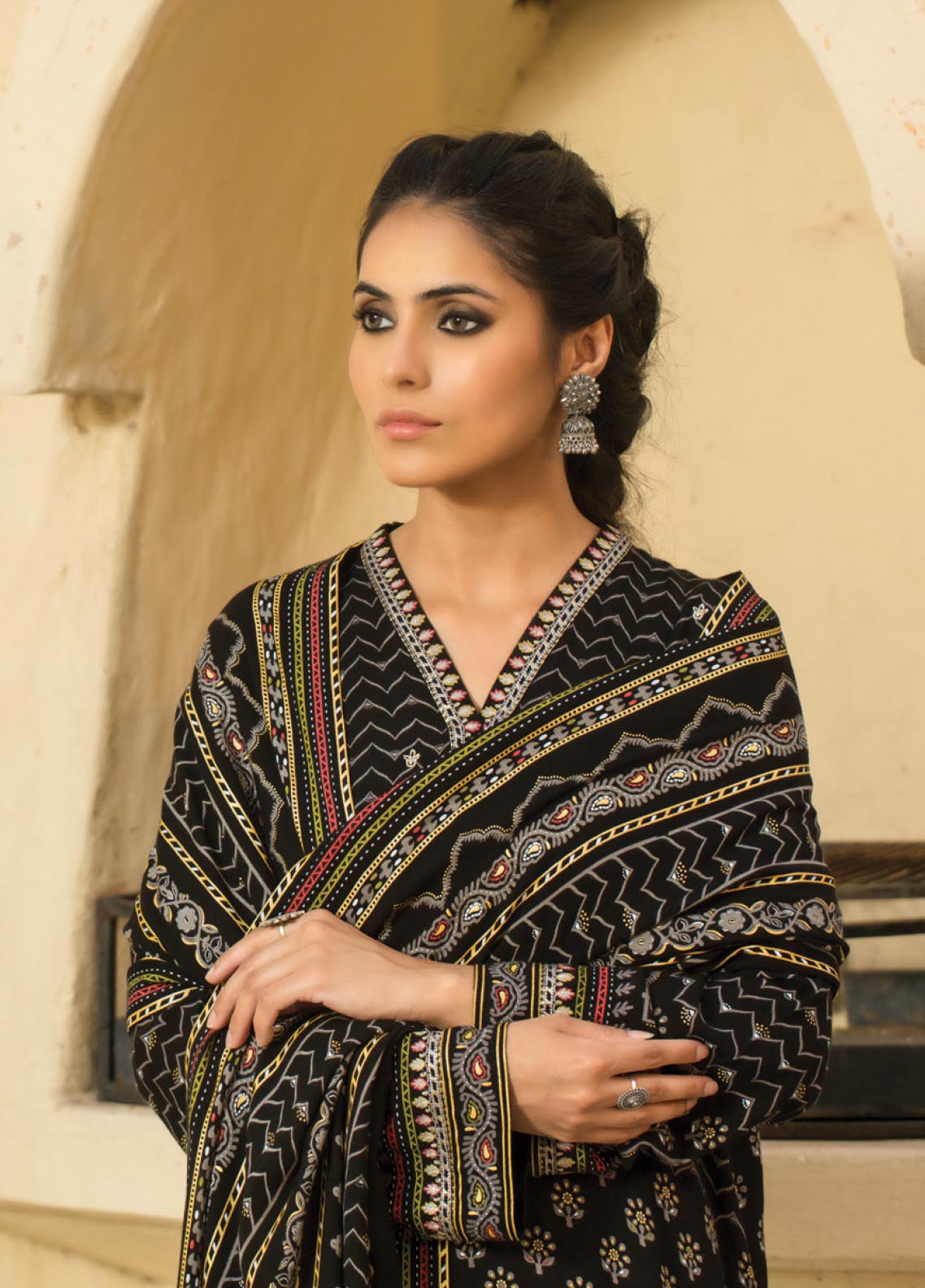 D#386 LSM Lakhany Dareechay Emb Collection 1122 D#386 LSM Lakhany Dareechay Emb Collection 1122