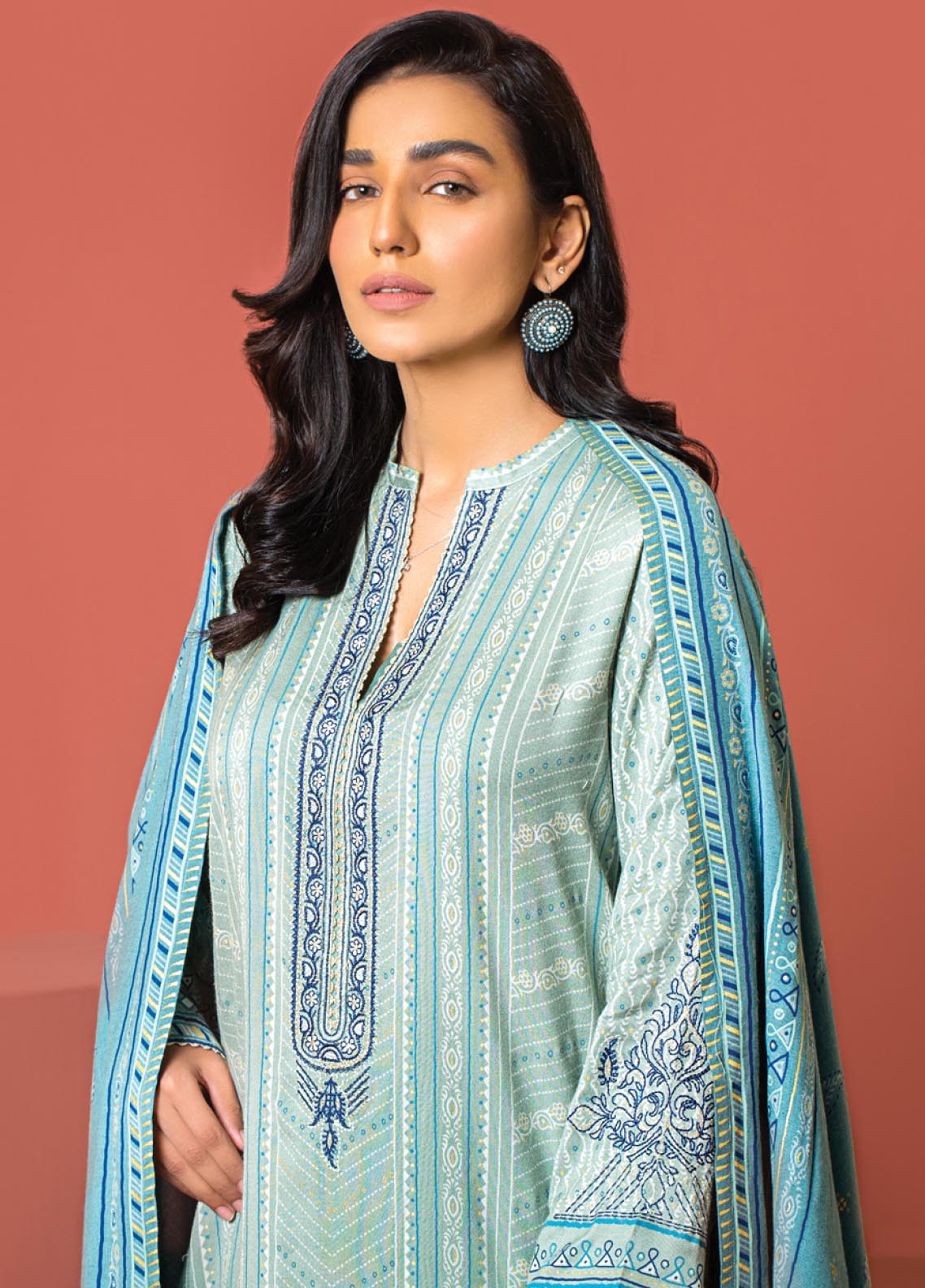 D#387 LSM Lakhany Dareechay Emb Collection 1122 D#387 LSM Lakhany Dareechay Emb Collection 1122