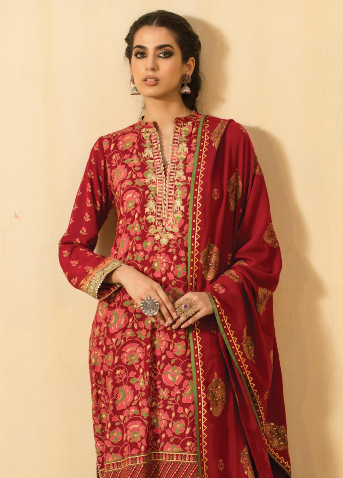 D#137 LSM Lakhany Dareechay Emb Collection 1122 D#137 LSM Lakhany Dareechay Emb Collection 1122