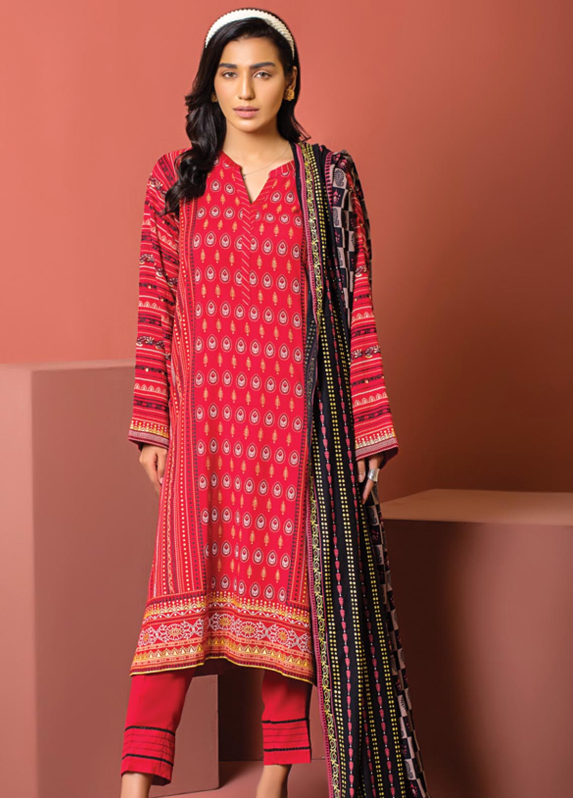 D#139 LSM Lakhany Dareechay Emb Collection 1122 D#139 LSM Lakhany Dareechay Emb Collection 1122