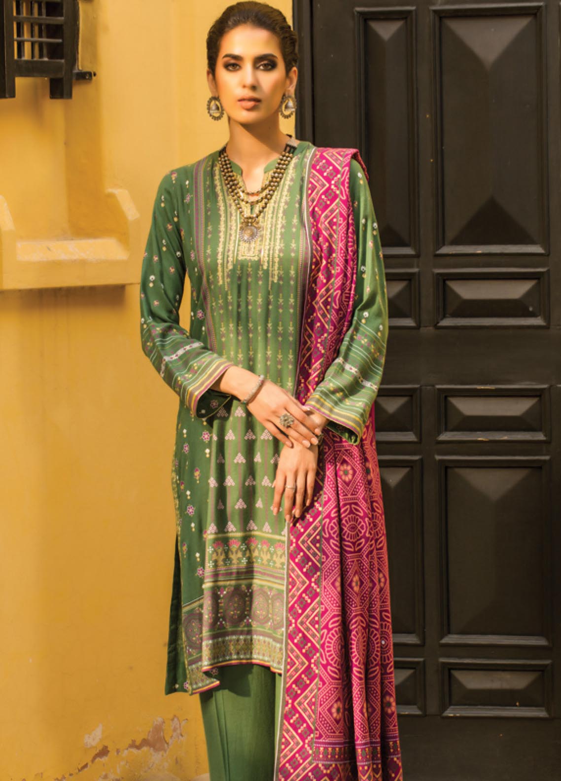 D#140 LSM Lakhany Dareechay Emb Collection 1122 D#140 LSM Lakhany Dareechay Emb Collection 1122