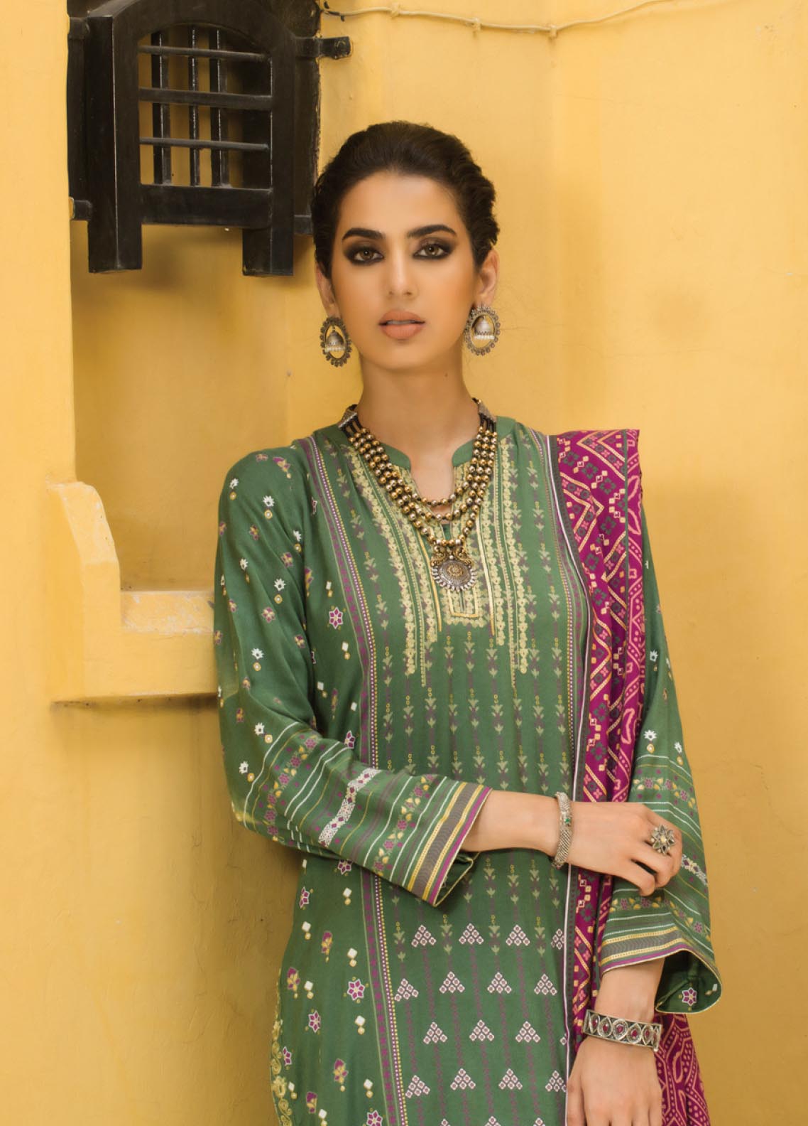 D#140 LSM Lakhany Dareechay Emb Collection 1122 D#140 LSM Lakhany Dareechay Emb Collection 1122