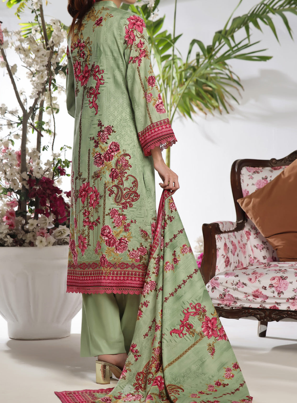 Daman By VS Textile Printed Lawn Unstitched 3 Piece Suit - VS24DPL 2910B Daman By VS Textile Printed Lawn Unstitched 3 Piece Suit - VS24DPL 2910B
