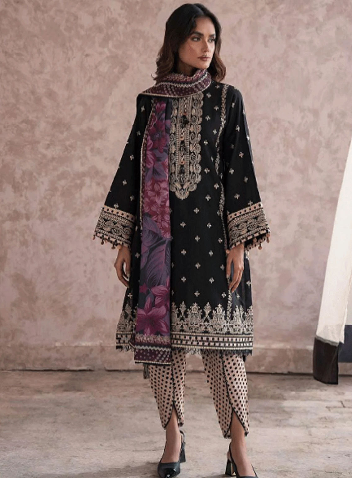Dastak By Jazmin Embroidered Khaddar Unstitched 3 Piece Suits - JZ23DW 06 SHARAR Dastak By Jazmin Embroidered Khaddar Unstitched 3 Piece Suits - JZ23DW 06 SHARAR