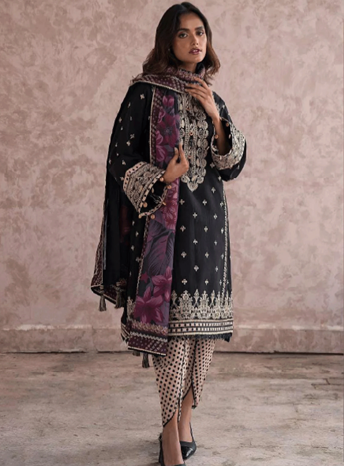 Dastak By Jazmin Embroidered Khaddar Unstitched 3 Piece Suits - JZ23DW 06 SHARAR Dastak By Jazmin Embroidered Khaddar Unstitched 3 Piece Suits - JZ23DW 06 SHARAR