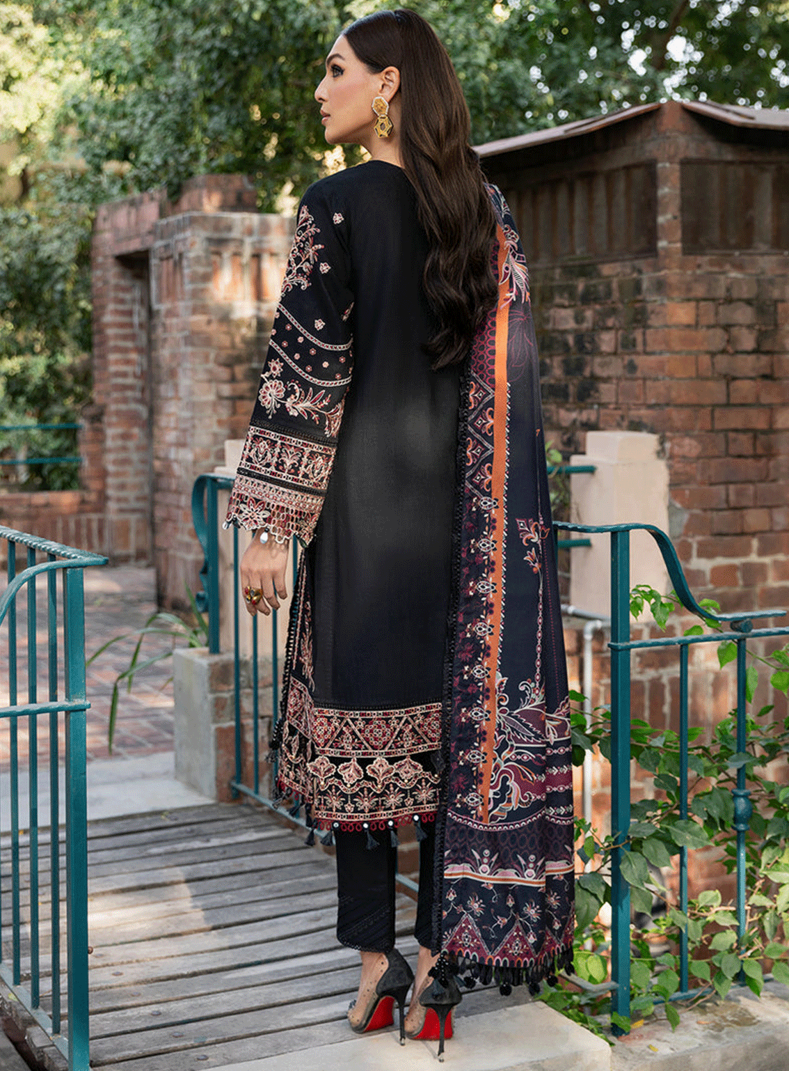 Dastoor By Farasha Embroidered Khaddar Unstitched 3 Piece Suit - 4 KHAYAL Dastoor By Farasha Embroidered Khaddar Unstitched 3 Piece Suit - 4 KHAYAL