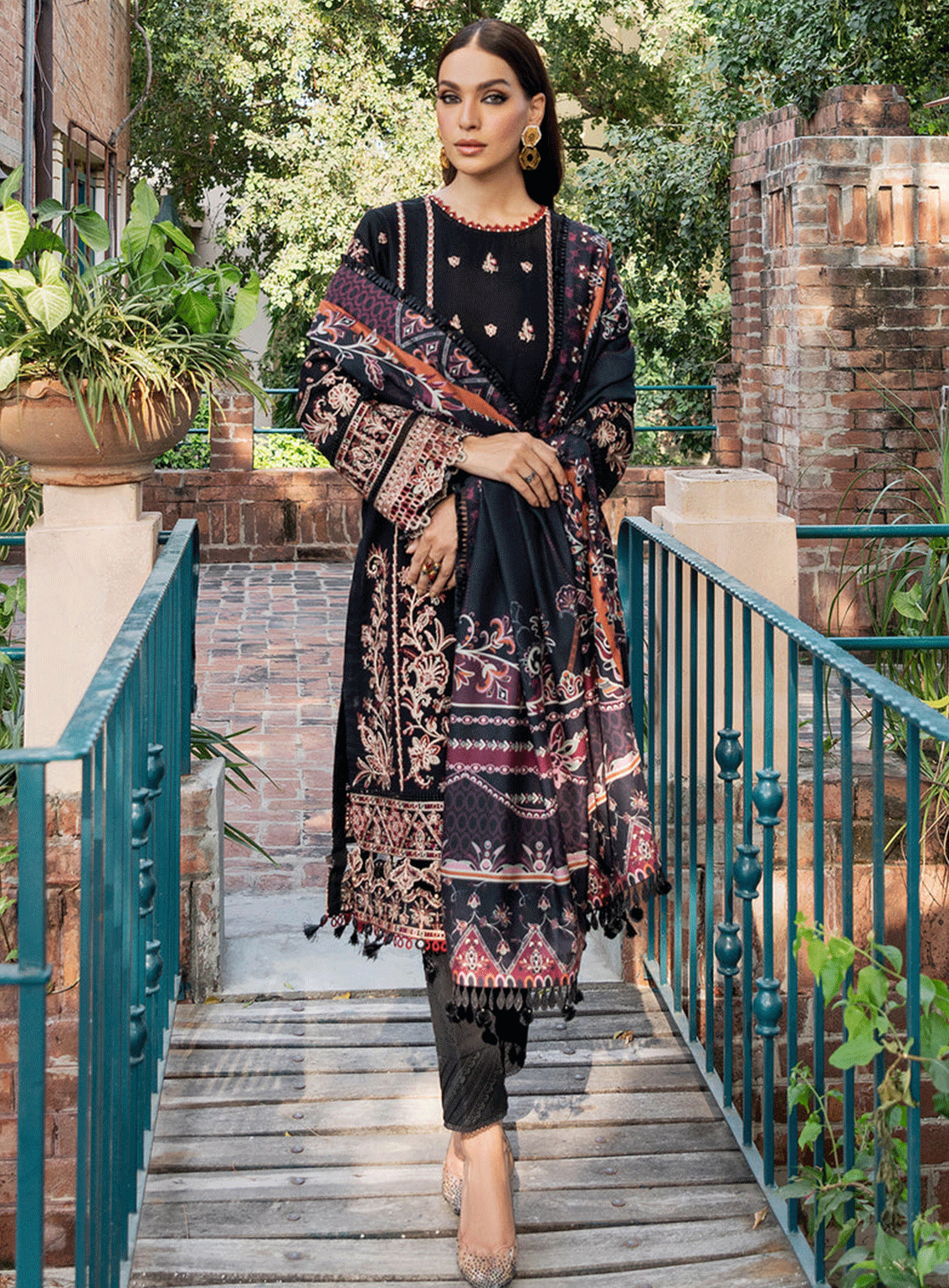 Dastoor By Farasha Embroidered Khaddar Unstitched 3 Piece Suit - 4 KHAYAL Dastoor By Farasha Embroidered Khaddar Unstitched 3 Piece Suit - 4 KHAYAL