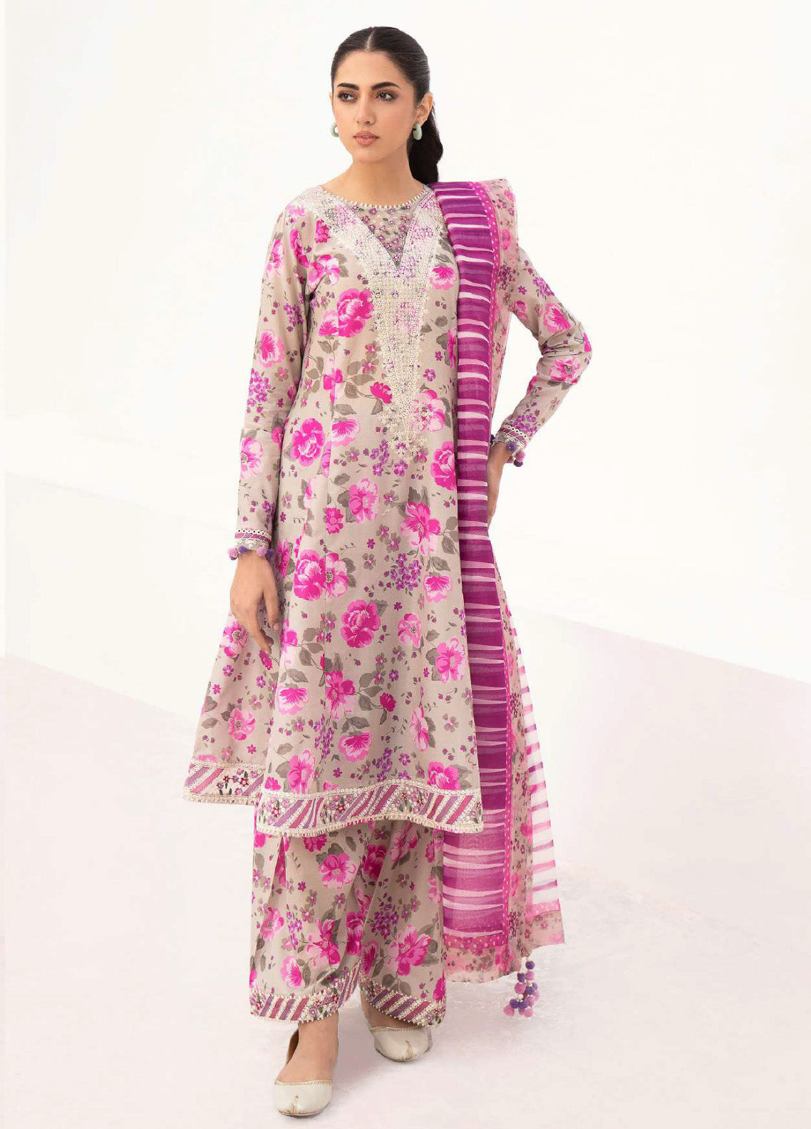 Delia By Jazmin Embroidered Lawn Unstitched 3 Piece Suit - JZ24DL 08 Delia By Jazmin Embroidered Lawn Unstitched 3 Piece Suit - JZ24DL 08