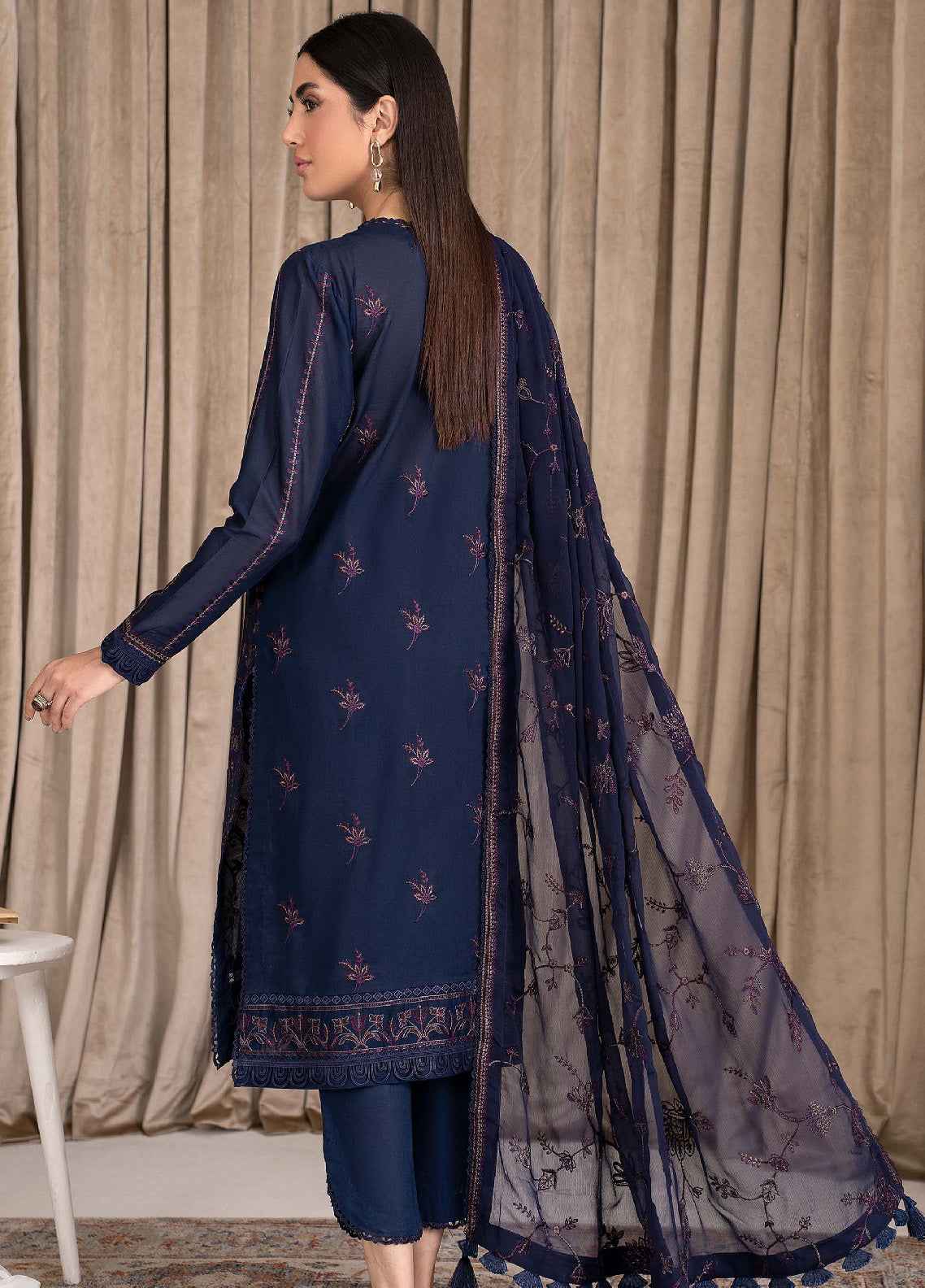 Eid Edition by Zarif Embroidered Lawn 3 Piece Unstitched Suit ZF23L ZEL-03 DEEP GLORY Eid Edition by Zarif Embroidered Lawn 3 Piece Unstitched Suit ZF23L ZEL-03 DEEP GLORY