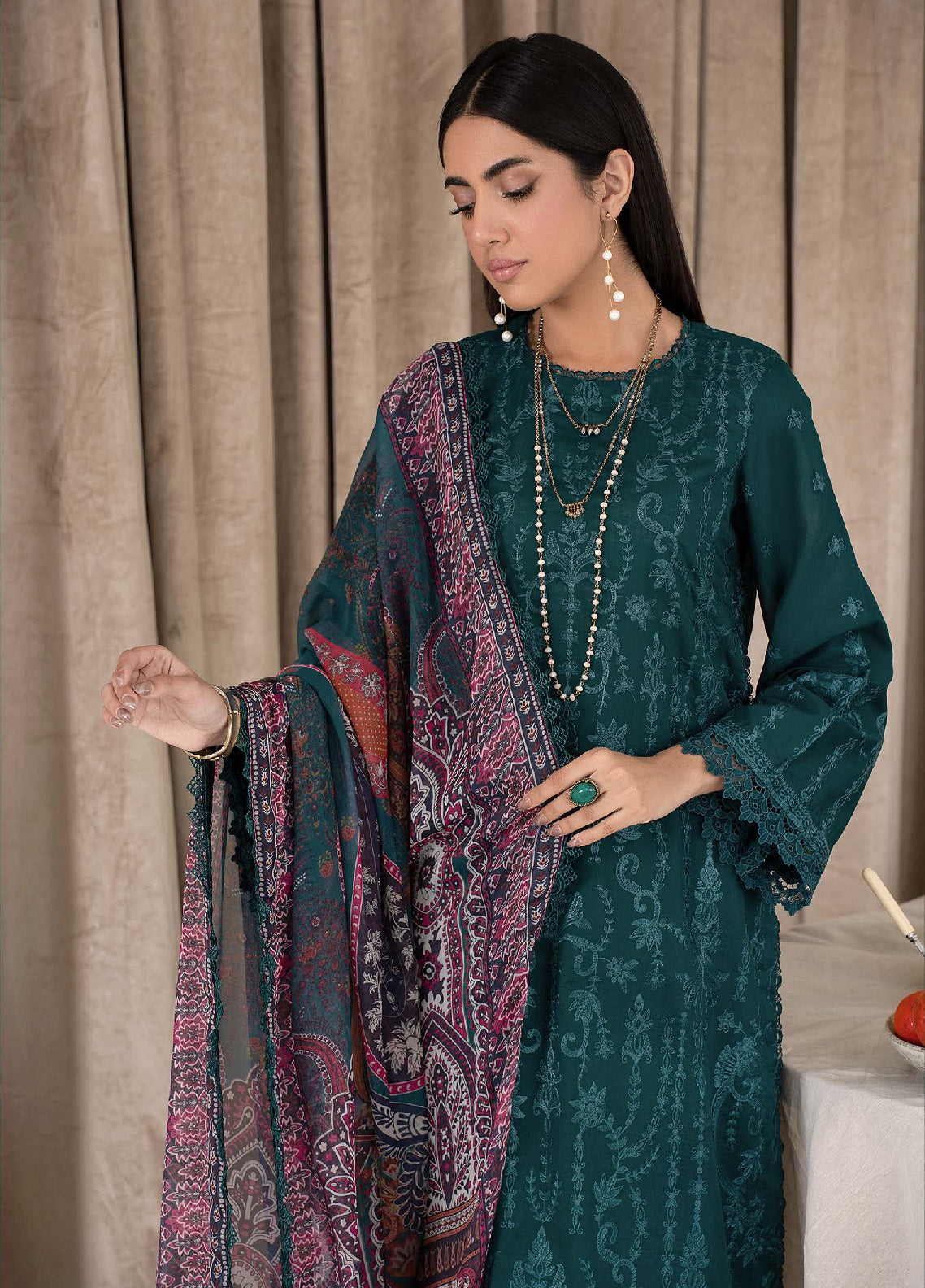 Eid Edition by Zarif Embroidered Lawn 3 Piece Unstitched Suit ZF23L ZEL-05 EMERALD Eid Edition by Zarif Embroidered Lawn 3 Piece Unstitched Suit ZF23L ZEL-05 EMERALD