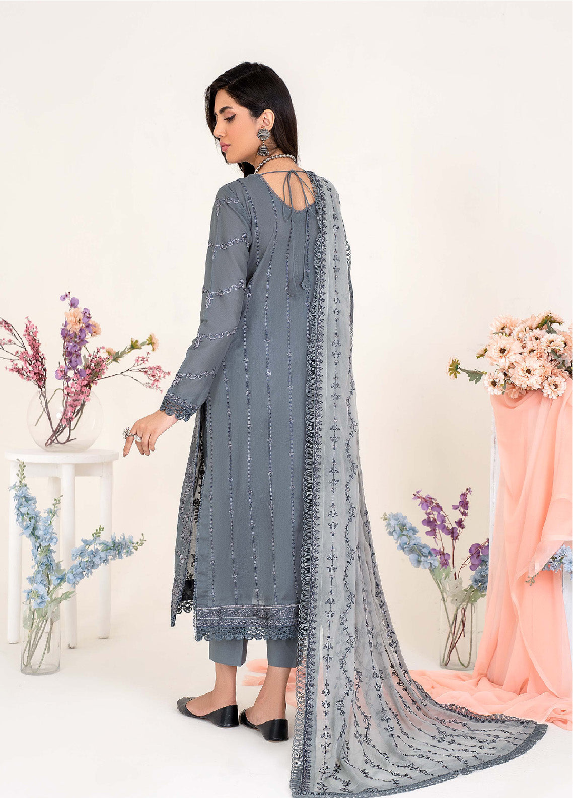 Eid Edition by Zarif Embroidered Lawn 3 Piece Unstitched Suit ZF23L ZEL-08 MYSTIC CHARM Eid Edition by Zarif Embroidered Lawn 3 Piece Unstitched Suit ZF23L ZEL-08 MYSTIC CHARM