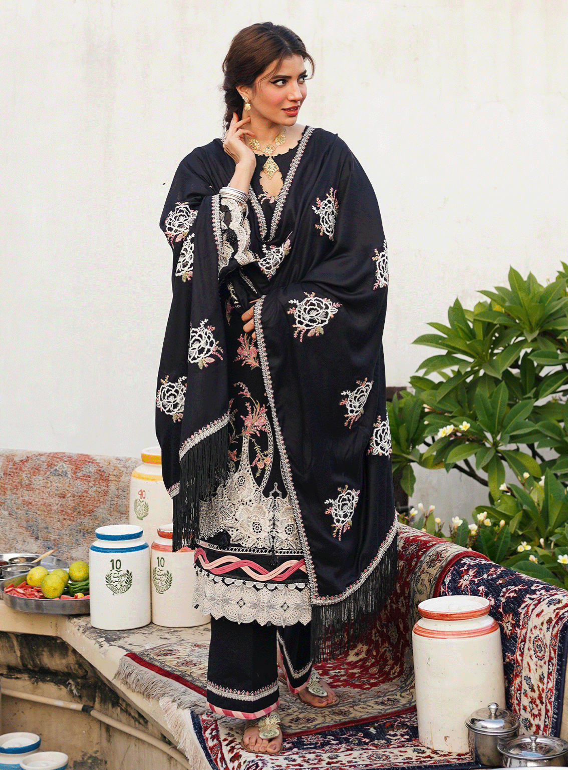 Elaf Embroidered Khaddar Unstitched 3 Piece Suit - EF23LW 02 BANAFSH Elaf Embroidered Khaddar Unstitched 3 Piece Suit - EF23LW 02 BANAFSH