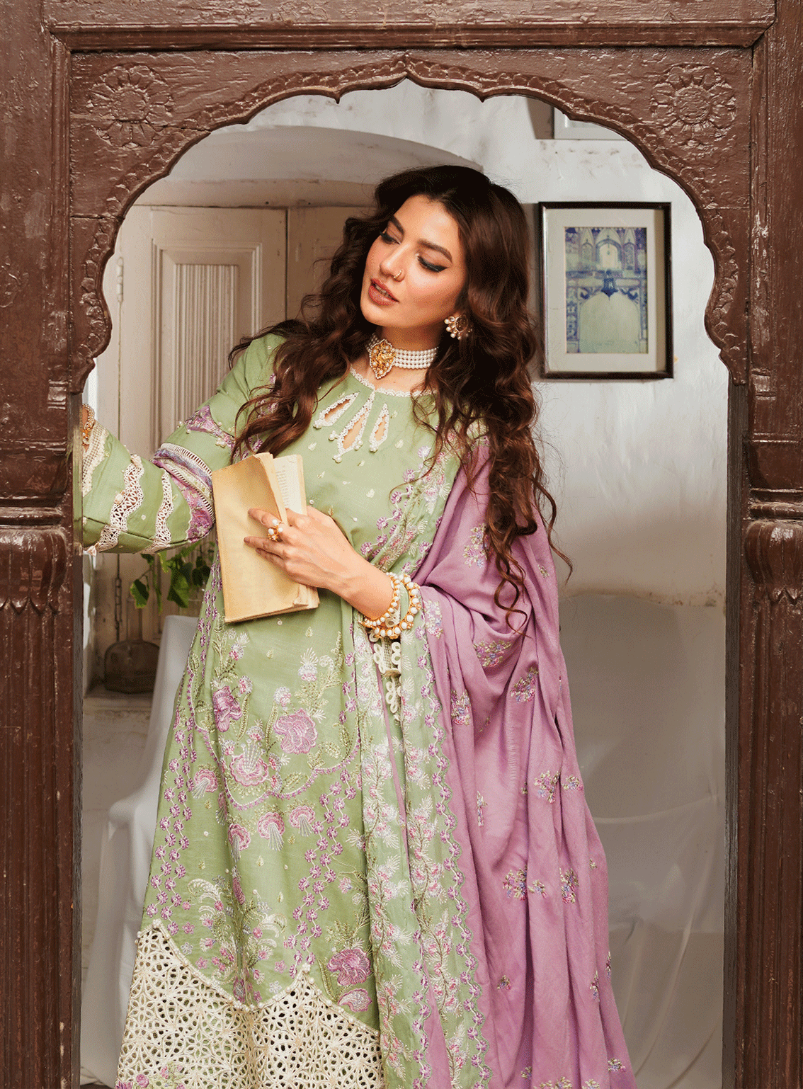 Elaf Embroidered Khaddar Unstitched 3 Piece Suit - EF23LW 4A GULSAAN Elaf Embroidered Khaddar Unstitched 3 Piece Suit - EF23LW 4A GULSAAN