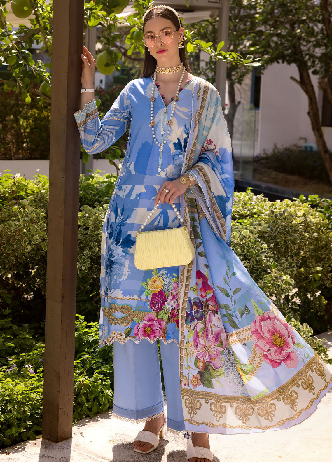 Elaf Luxury Printed Lawn 3 Piece Unstitched Suit EF24P EOP-01B DARIS Elaf Luxury Printed Lawn 3 Piece Unstitched Suit EF24P EOP-01B DARIS