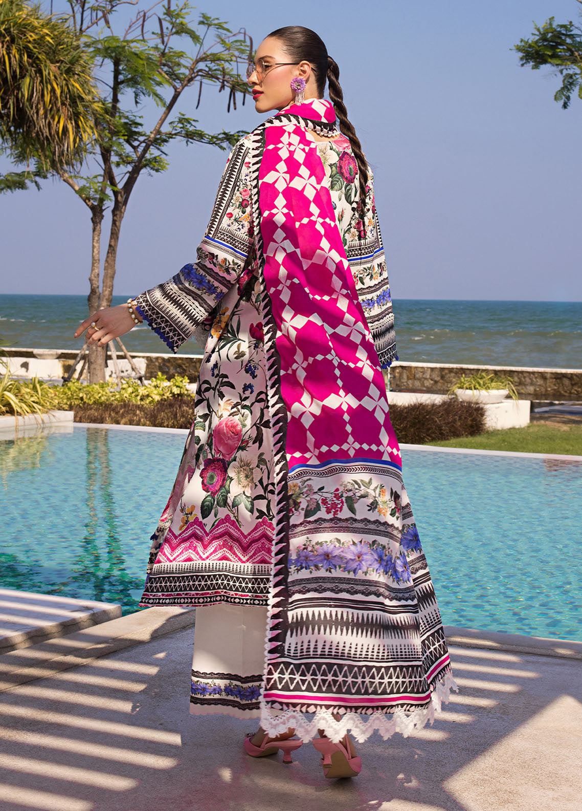 Elaf Luxury Printed Lawn 3 Piece Unstitched Suit EF24P EOP-06A AMARI MUSE Elaf Luxury Printed Lawn 3 Piece Unstitched Suit EF24P EOP-06A AMARI MUSE
