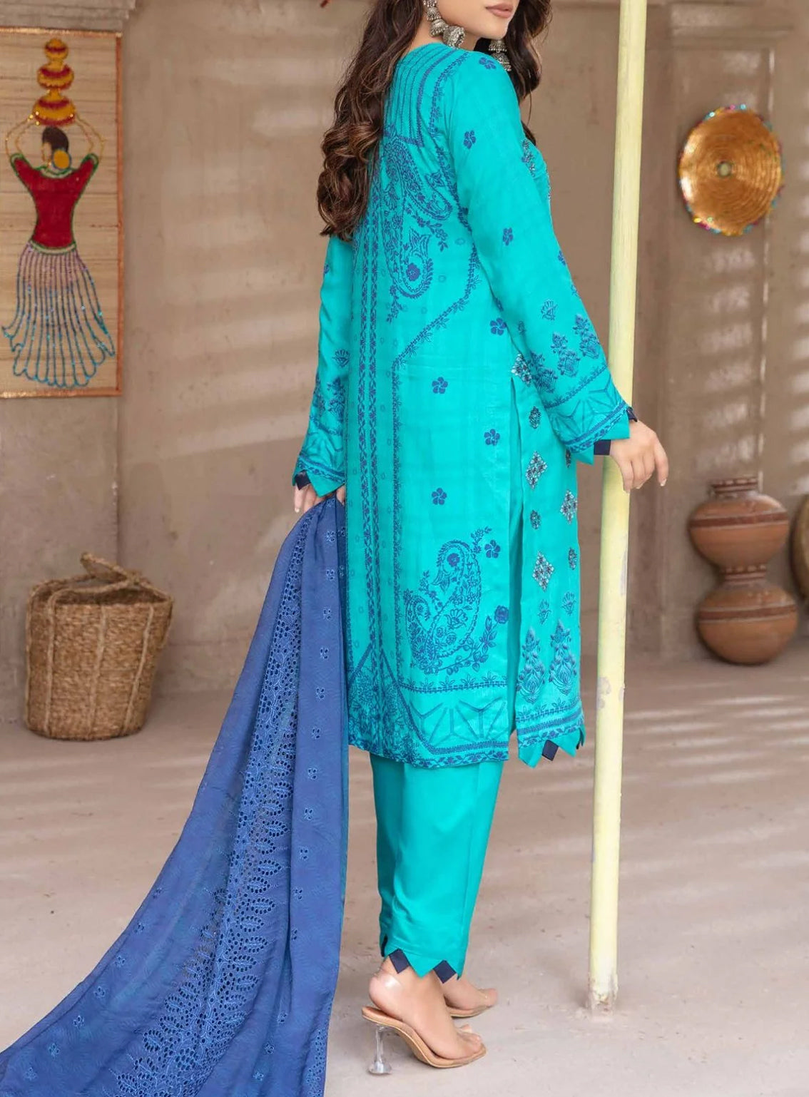 Laiba Exclusive Viscose Embroidered Unstitched 3 Piece Suit - LB23EV LV26-06 Laiba Exclusive Viscose Embroidered Unstitched 3 Piece Suit - LB23EV LV26-06